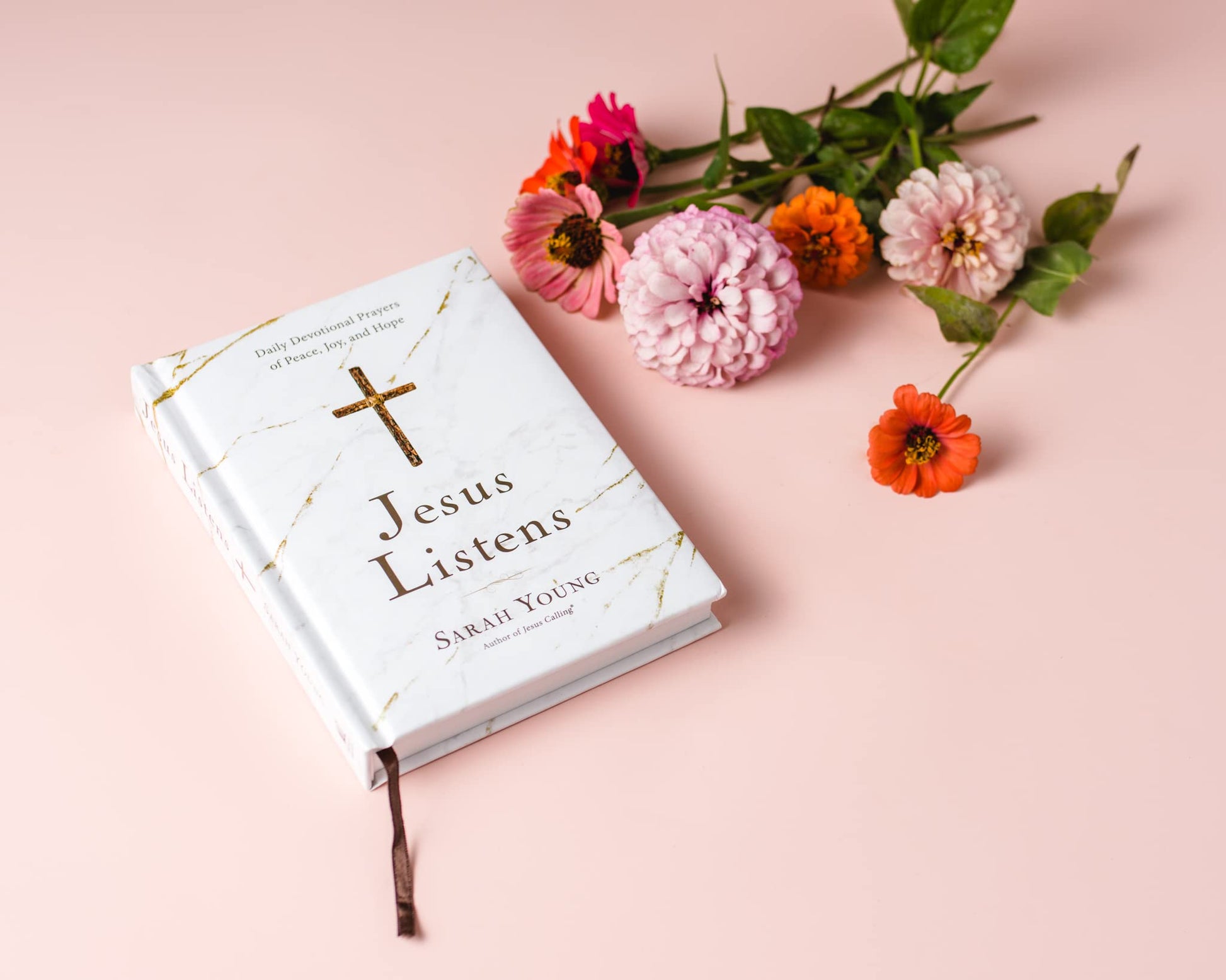Jesus Listens: Daily Devotional Prayers of Peace, Joy, and Hope (A 365-Day Prayer Book) used book depot