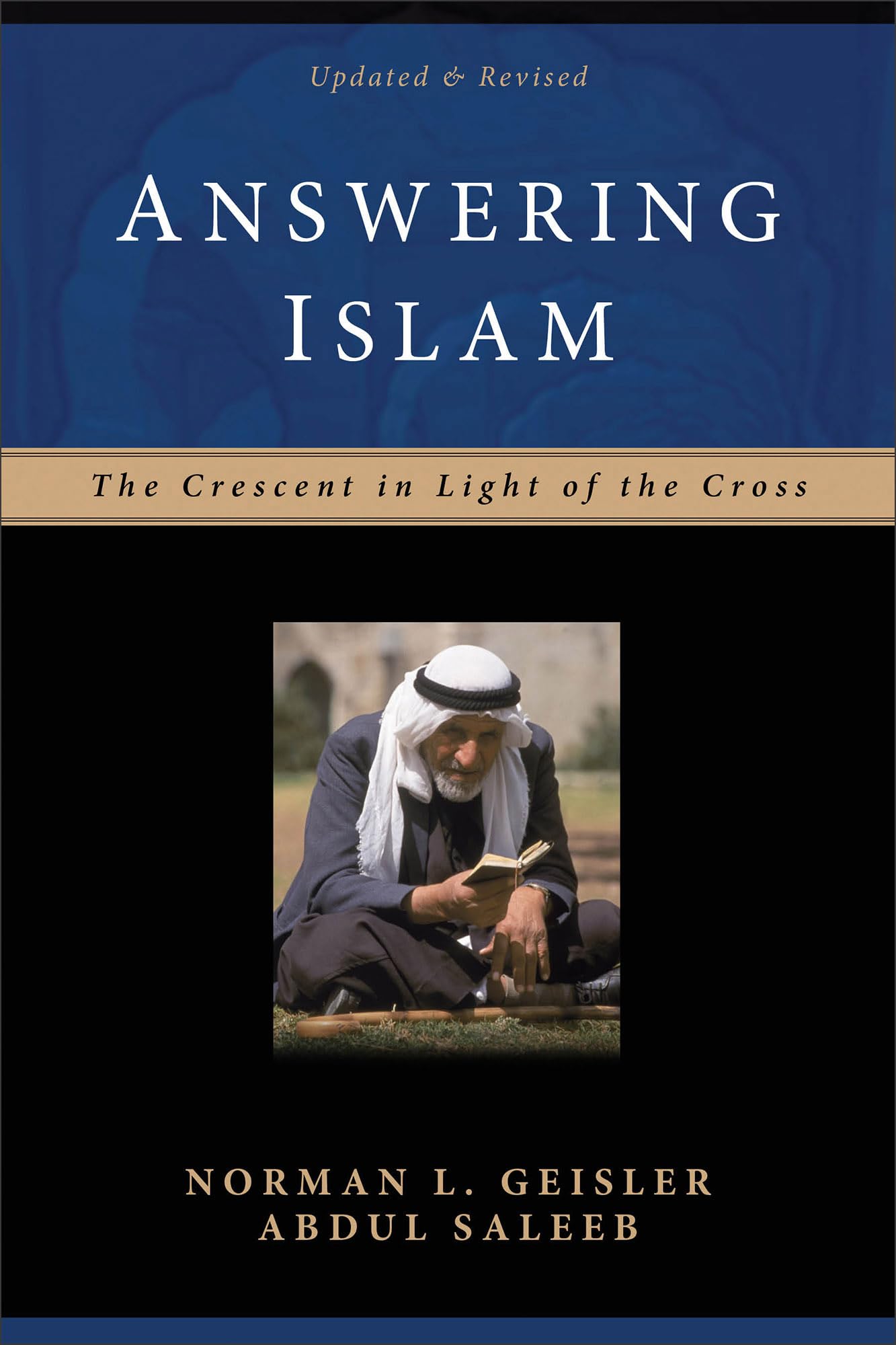 Answering Islam: The Crescent in Light of the Cross used book depot