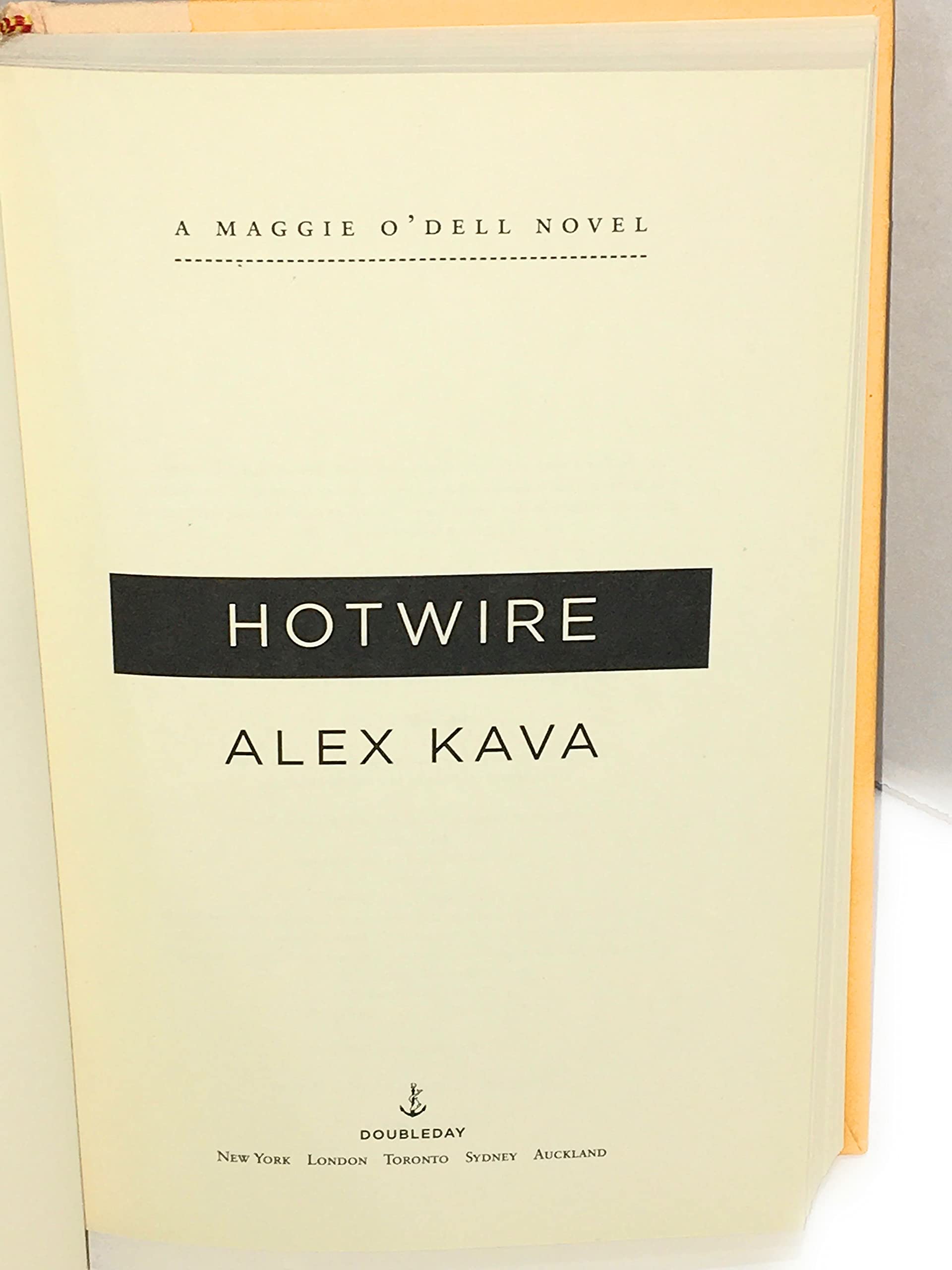 Hotwire: A Maggie O'Dell Novel used book depot