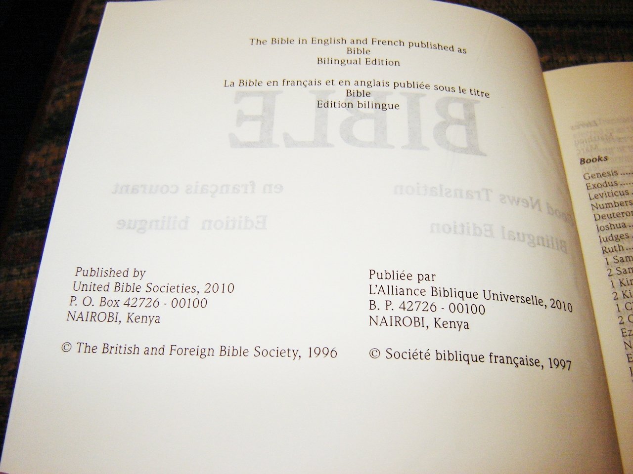 English - French Diglot Bible / Good News Translation - en Francais courant / Edition Bilingue / Bilingual Large Format Special Harvest Edition / SB1112 used book depot