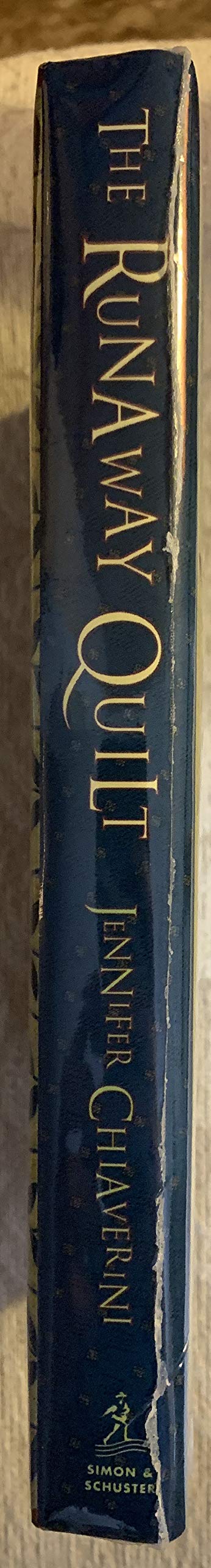 The Runaway Quilt (Elm Creek Quilts Series #4) used book depot