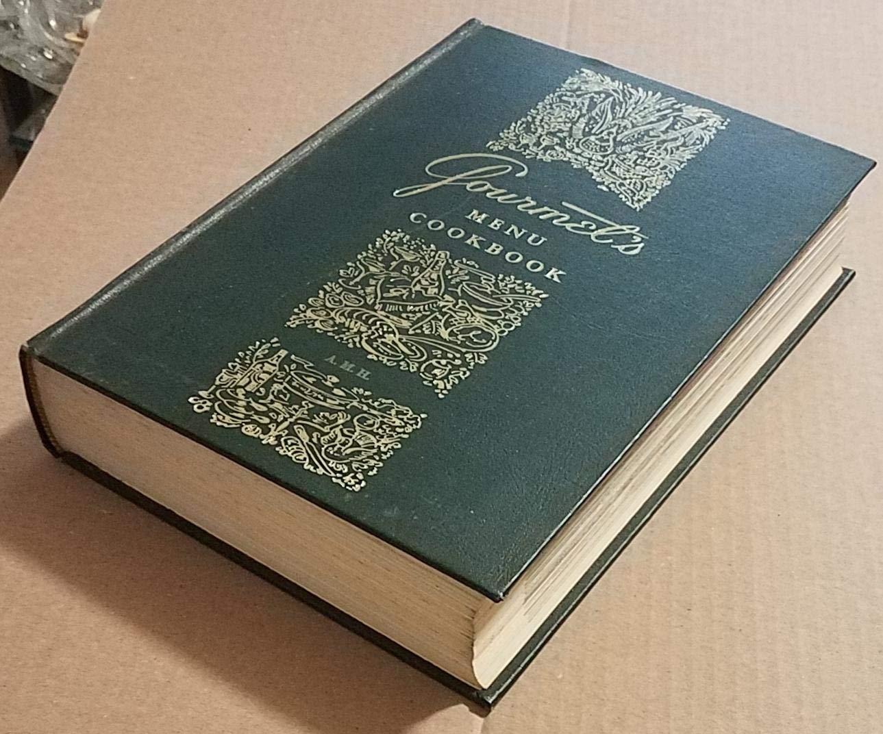 Gourmet's Menu Cookbook: a Collection of Epicurean Menus and Recipes. used book depot