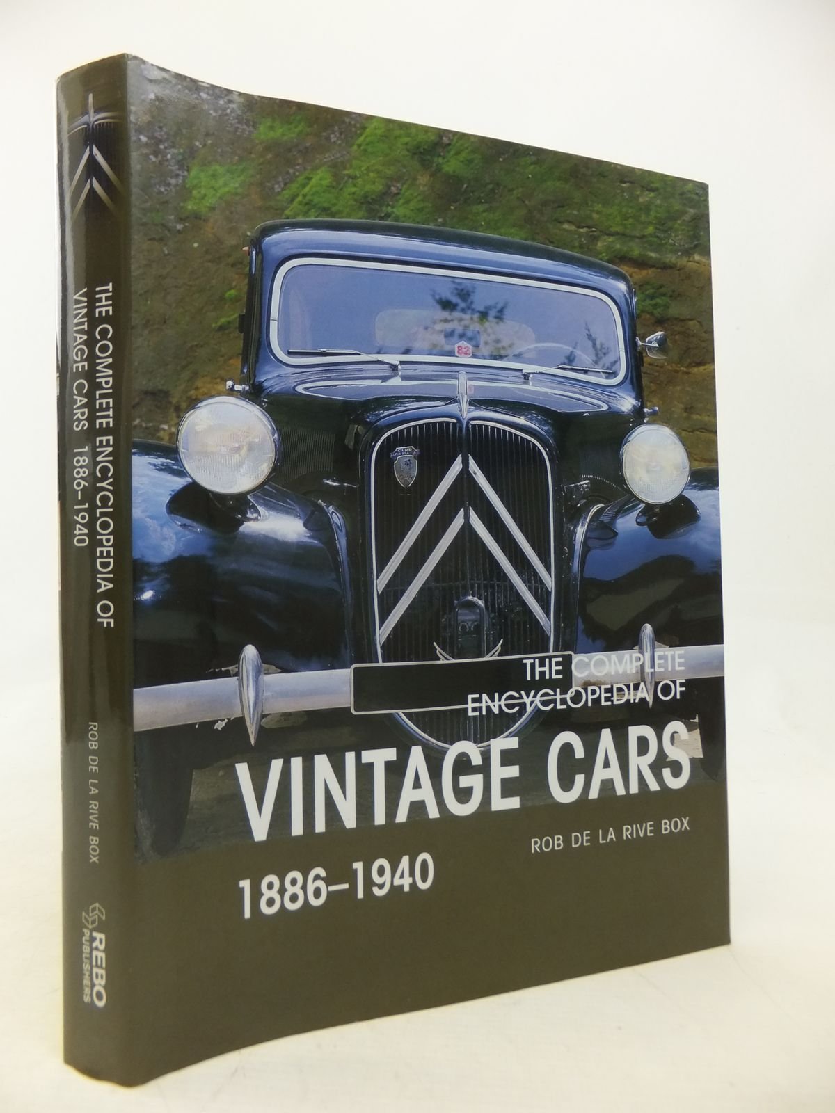 The Complete Encyclopedia of Vintage Cars: Sports Cars & Sedans 1886-1940 used book depot
