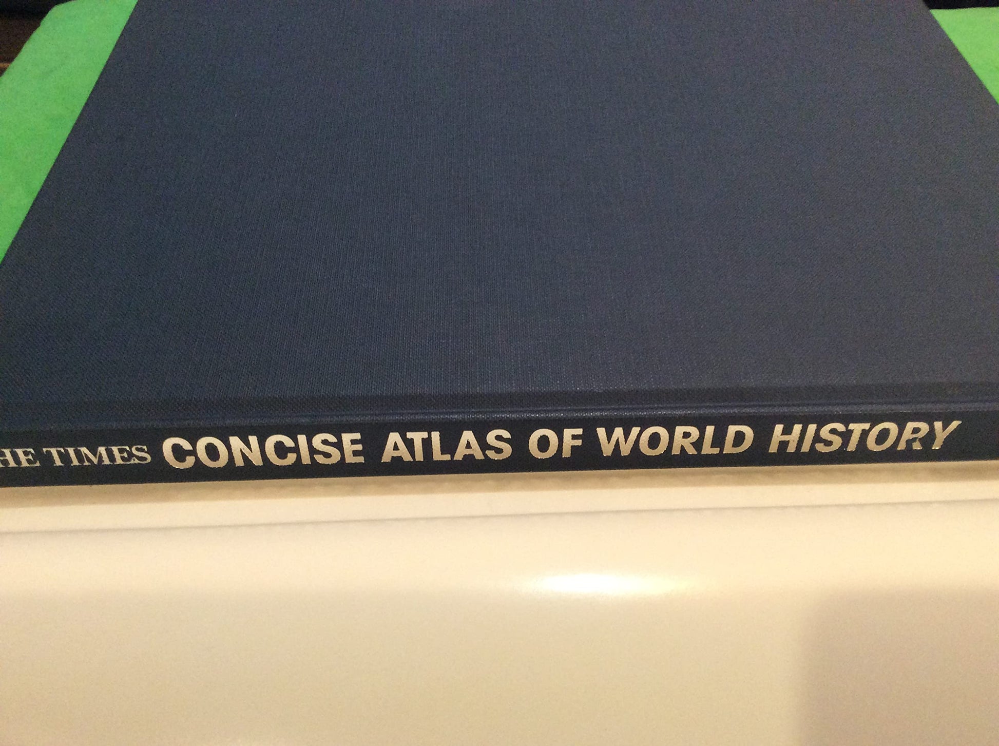 The Times concise atlas of world history used book depot