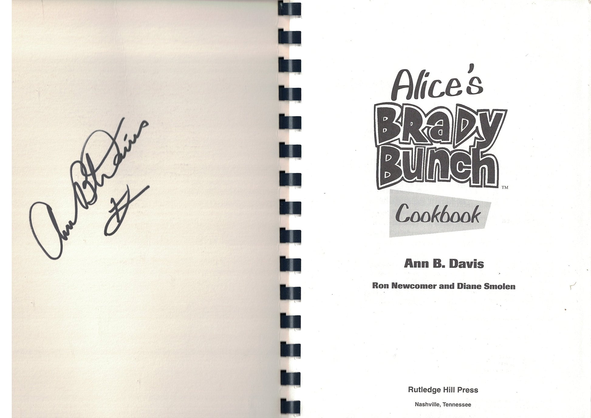 Alice's Brady Bunch CookDavis, Ann B. (1994) Spiral-bound used book depot