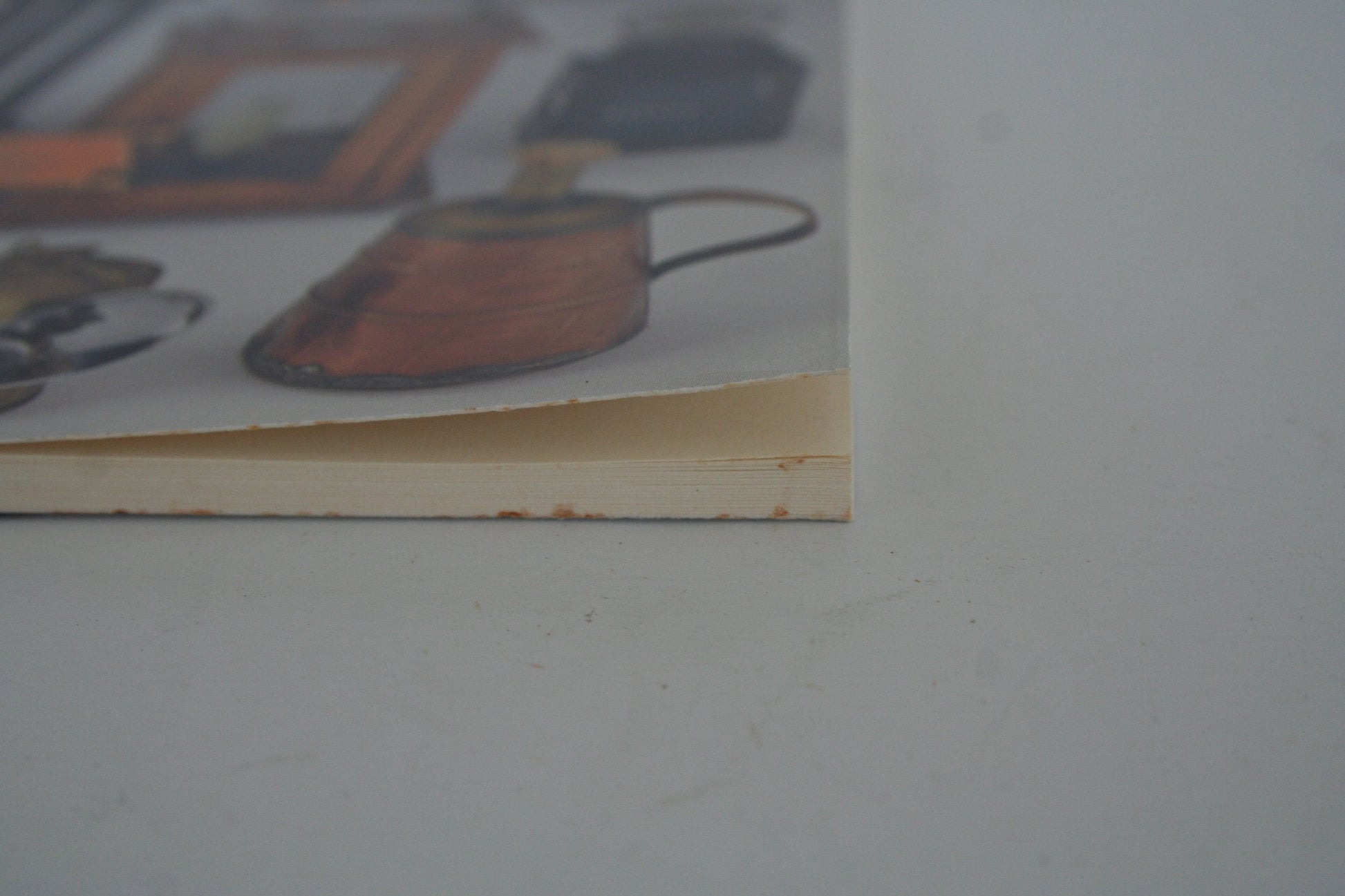 Lighting Devices and accessories of the 17th-19th Centuries, History, Illustrations, Descriptions used book depot