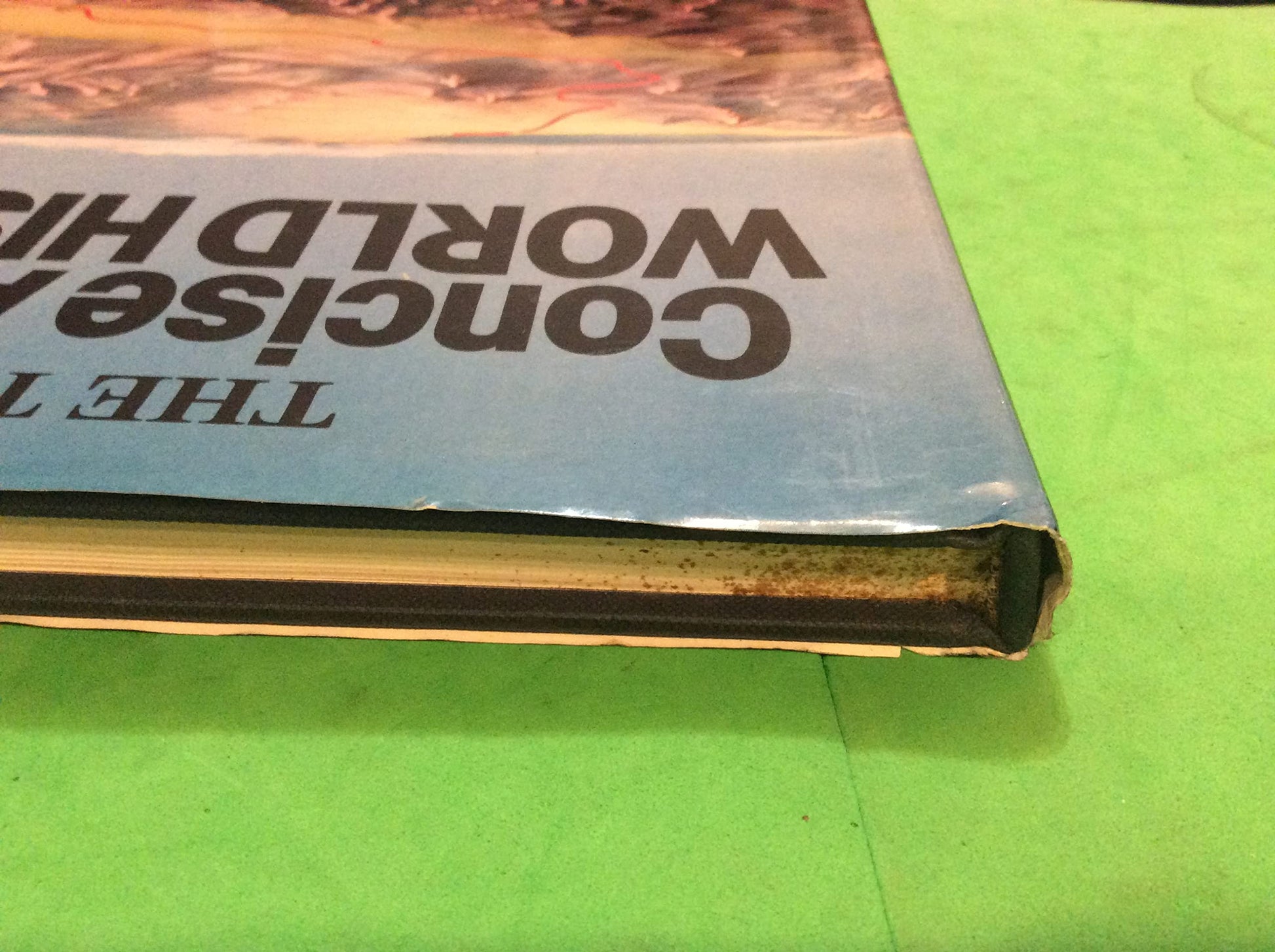 The Times concise atlas of world history used book depot