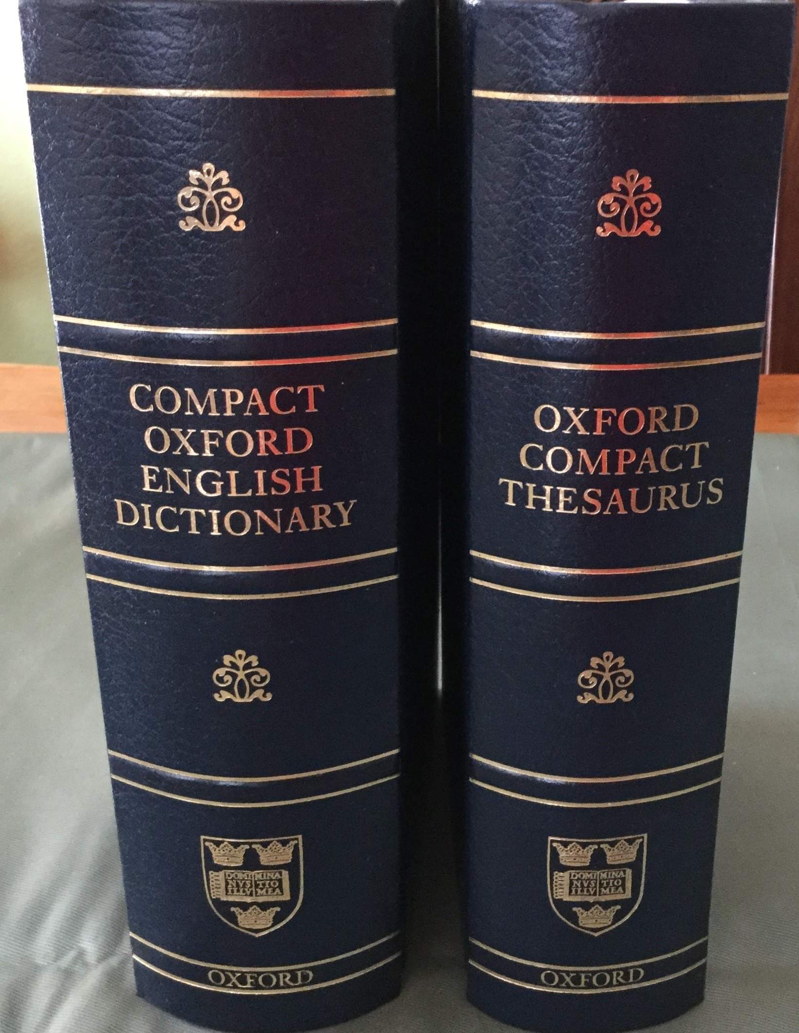 Compact Oxford English Dictionary used book depot