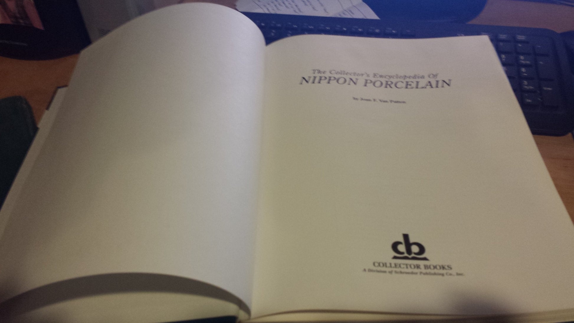Collector's Encyclopedia of Nippon Porcelain w/ Price Guide : Updated, Series 1 (of 5 Series Set) used book depot