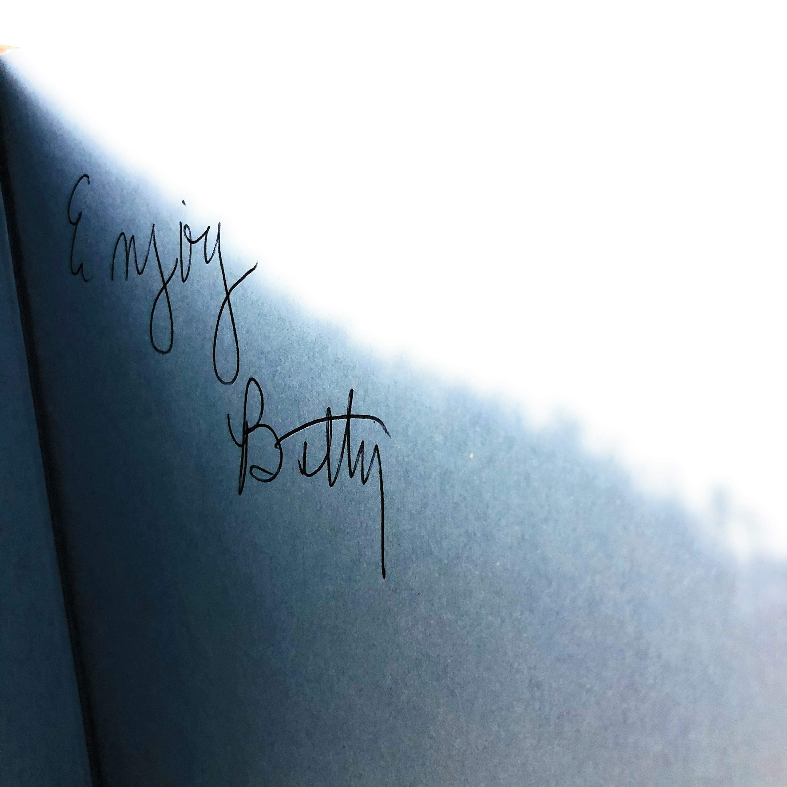 Being Dead Is No Excuse: The Official Southern Ladies Guide To Hosting the Perfect Funeral used book depot