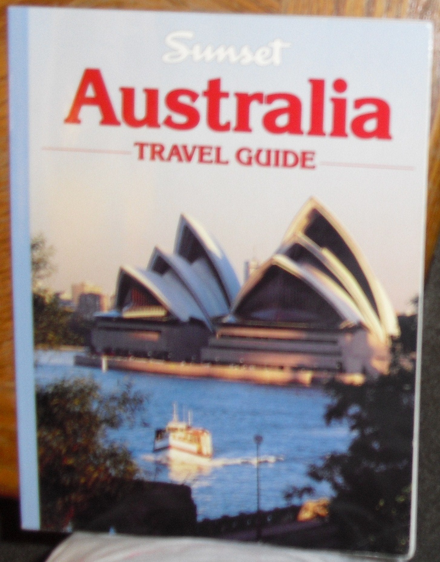 Australia Travel Guide used book depot