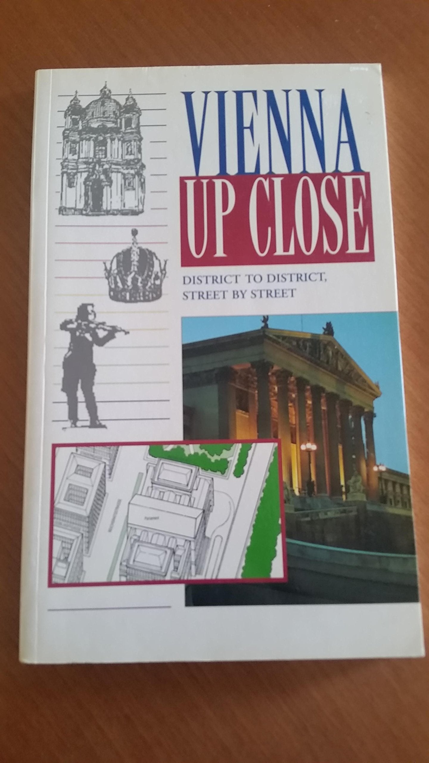 Vienna Up Close: District by District, Street by Street used book depot