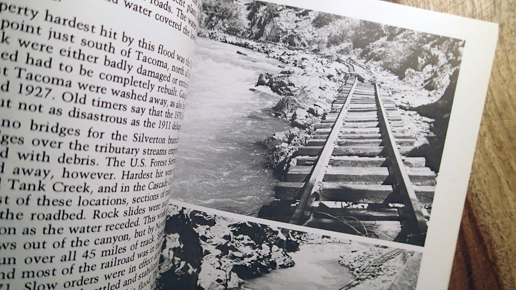 Cinders & Smoke: A Mile by Mile Guide for the Durango to Silverton Narrow Gauge Trip used book depot