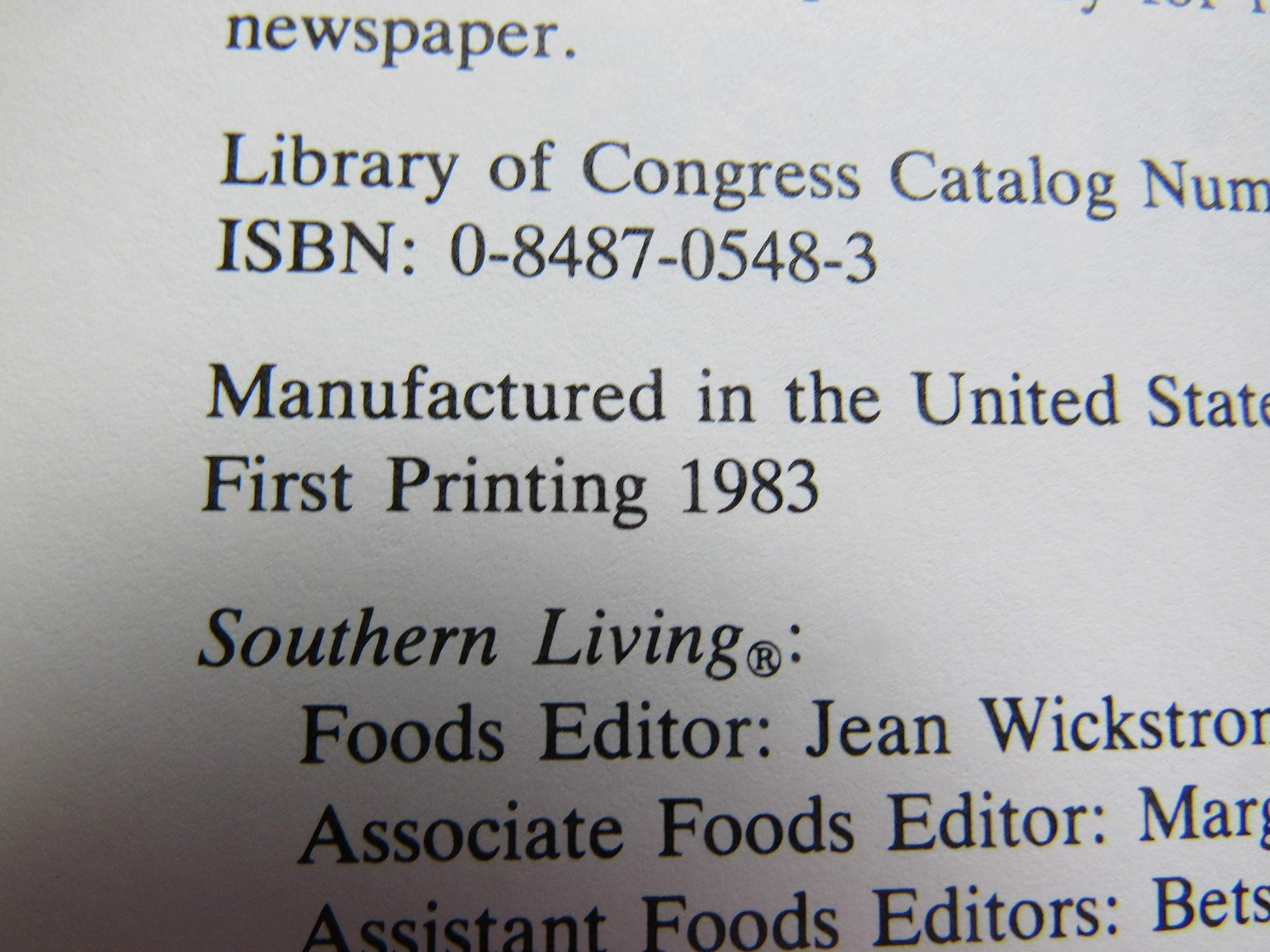 Southern Living 1983 Annual Recipes (Southern Living Annual Recipes) used book depot