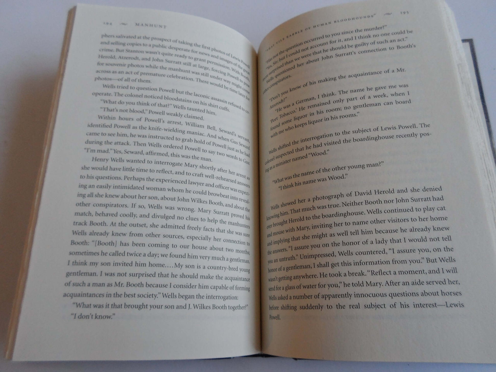 Manhunt: The 12-Day Chase for Lincoln's Killer used book depot