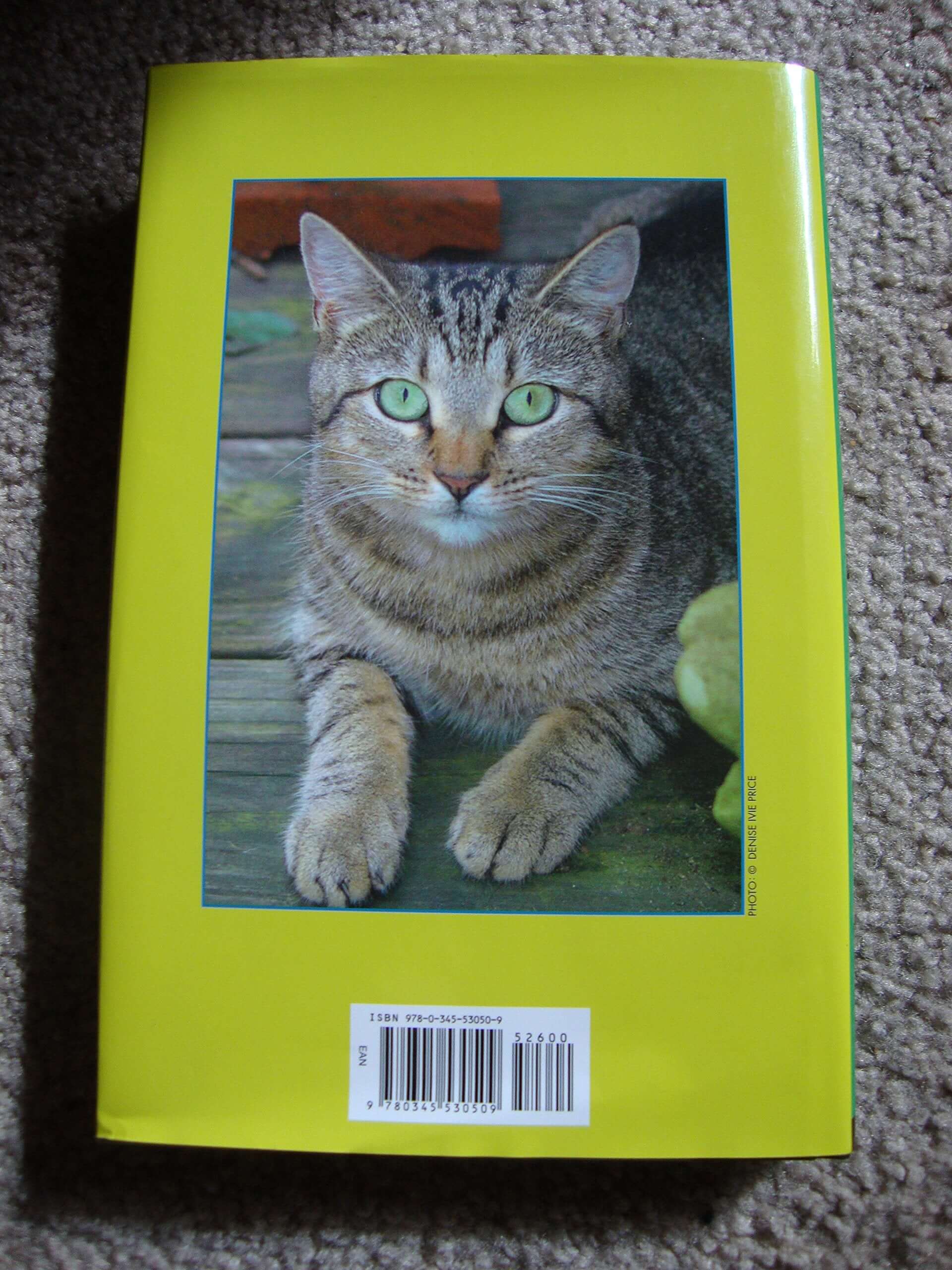 Nine Lives to Die (Mrs. Murphy) used book depot