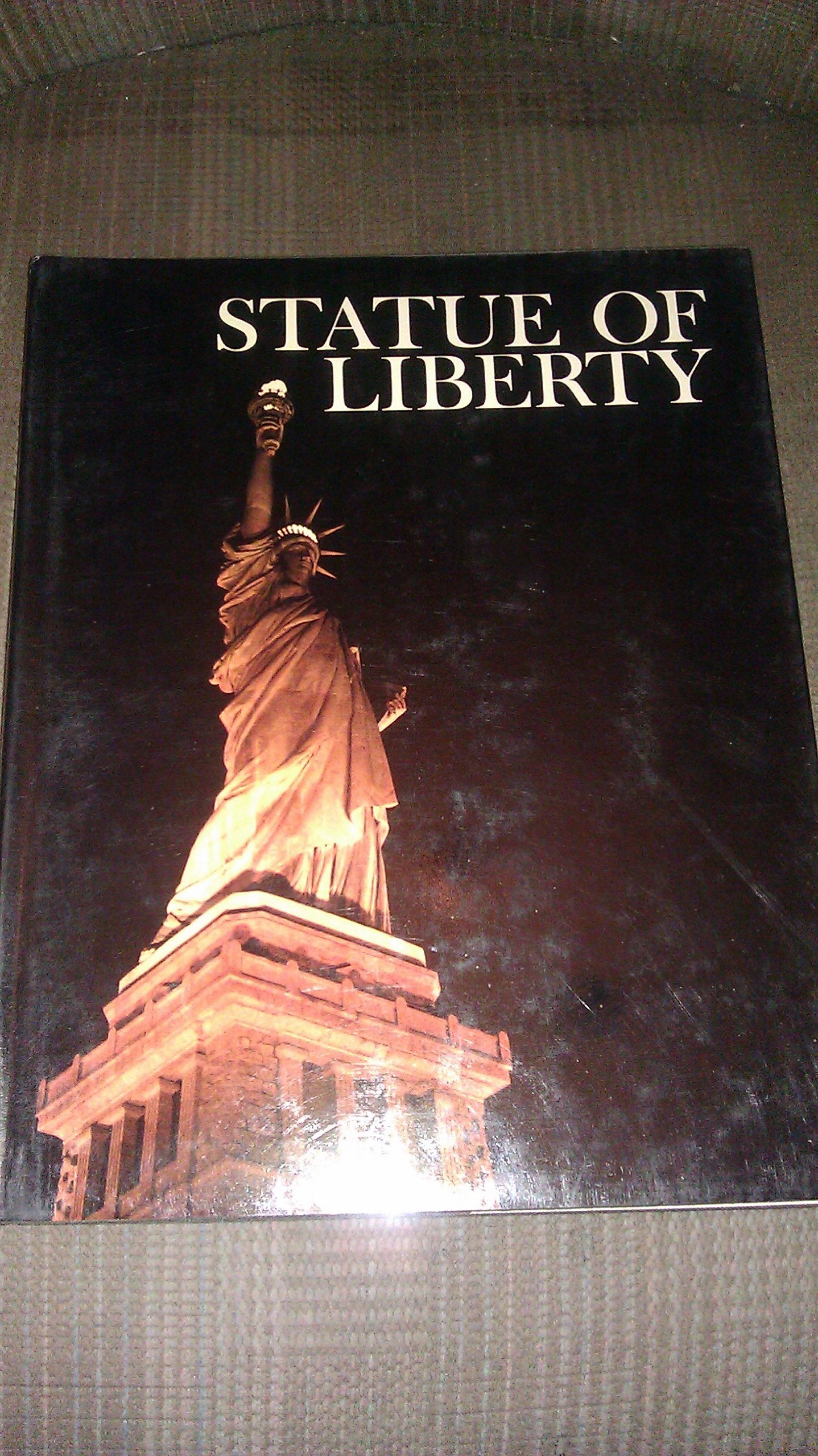 Statue of Liberty (Wonders Of Man) used book depot