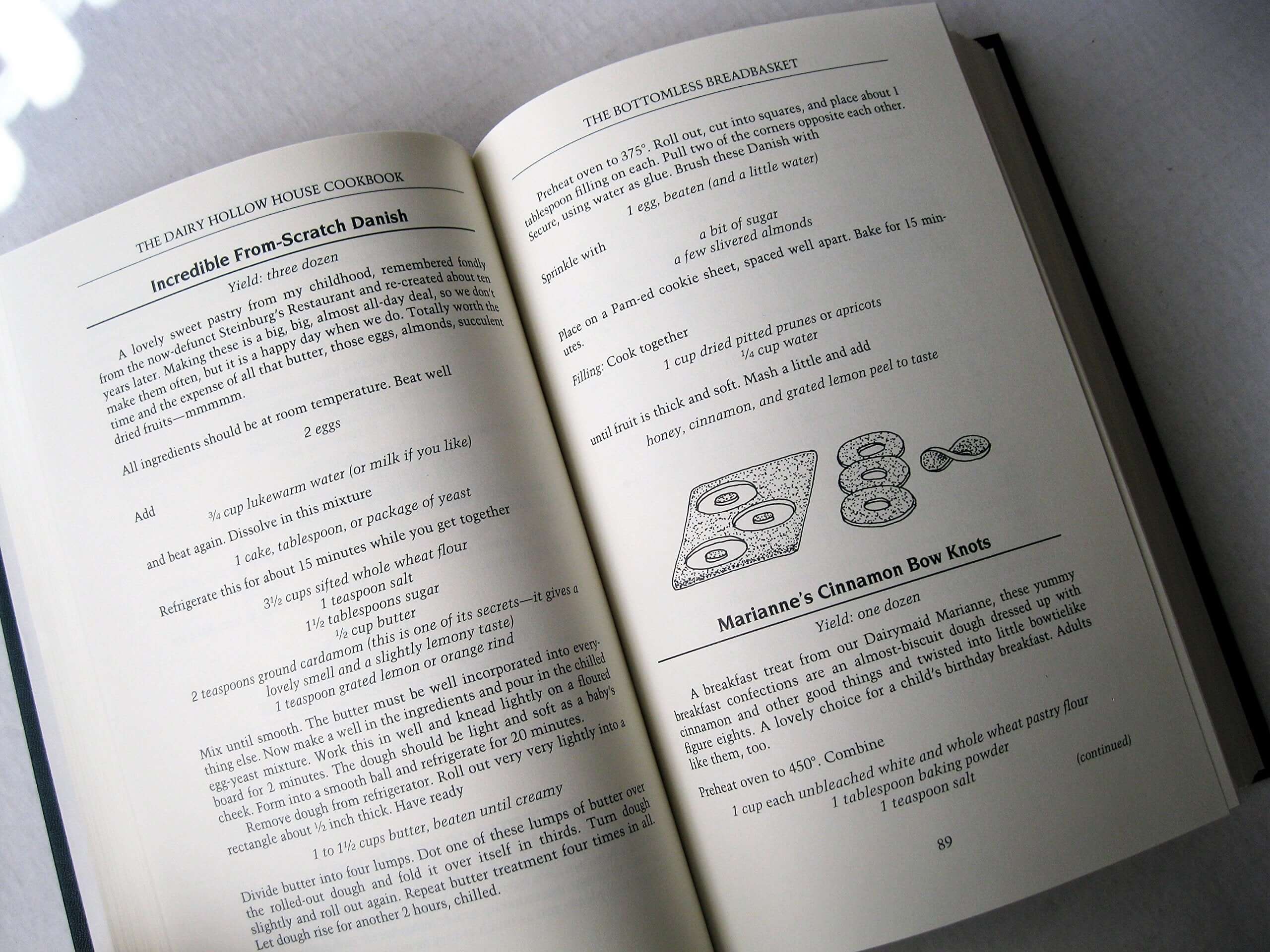 The Dairy Hollow House Cookbook: Over 400 Delectable Recipes from America's Famed Ozark Inn used book depot