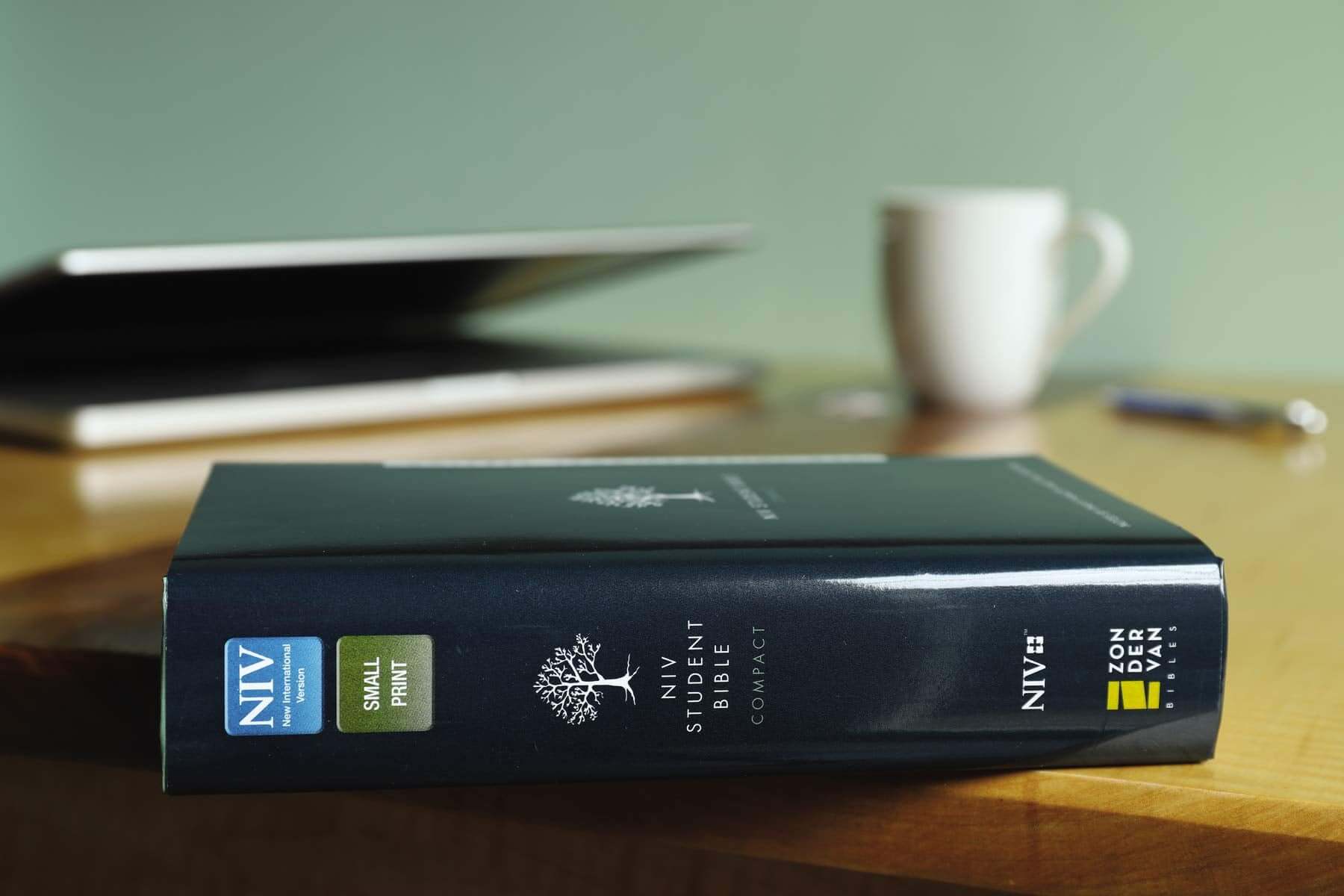NIV, Student Bible, Compact, Hardcover used book depot