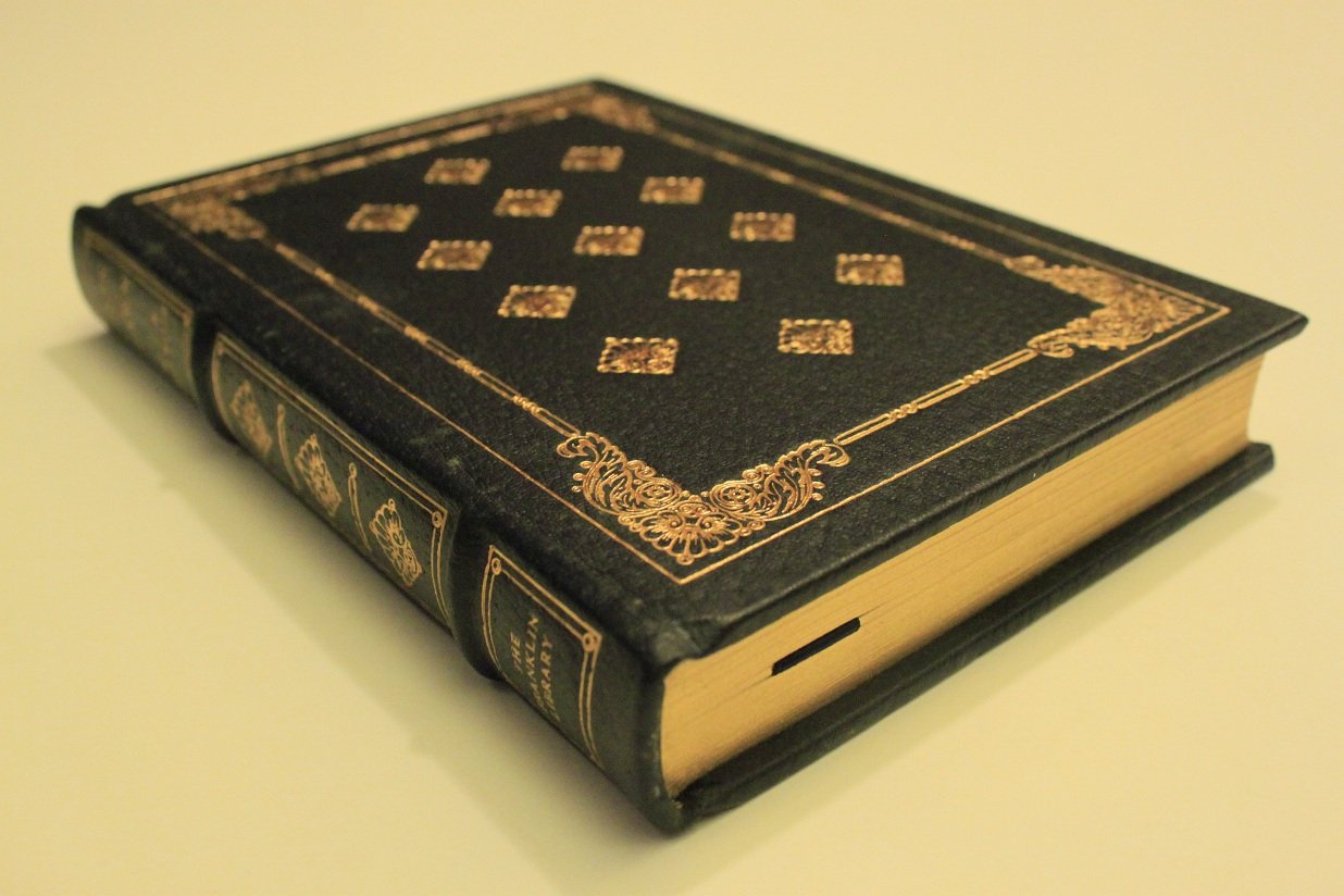 Dusk of dawn: An essay toward an autobiography of a race concept (The 100 greatest masterpieces of American literature) used book depot