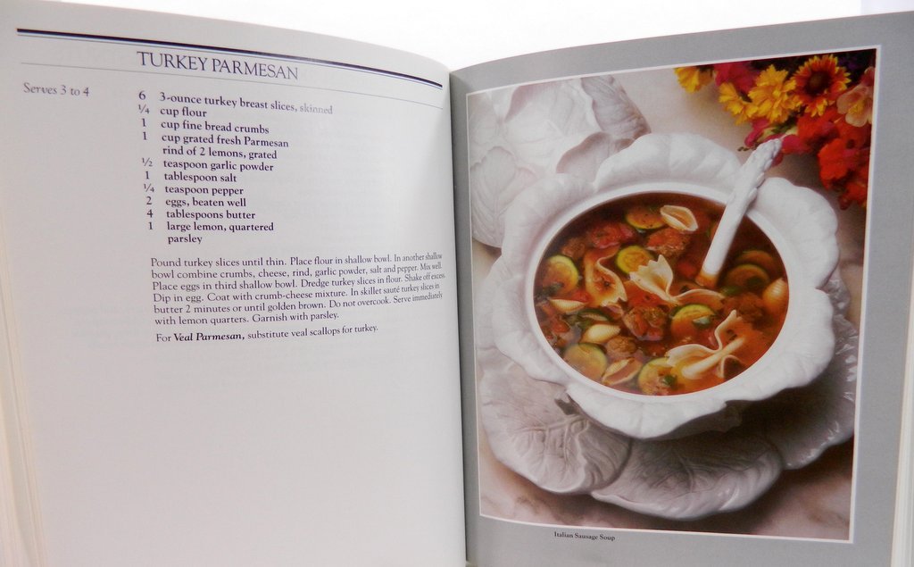 Noteworthy: A Collection of Recipes from the Ravinia Festival used book depot