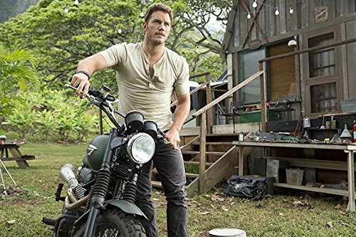 Jurassic World [Blu-ray] used book depot