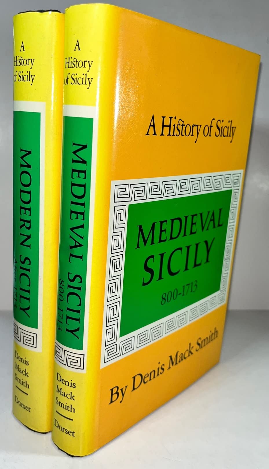 History of Sicily, 800-1713: Medieval Sicily (Reprints Series) used book depot