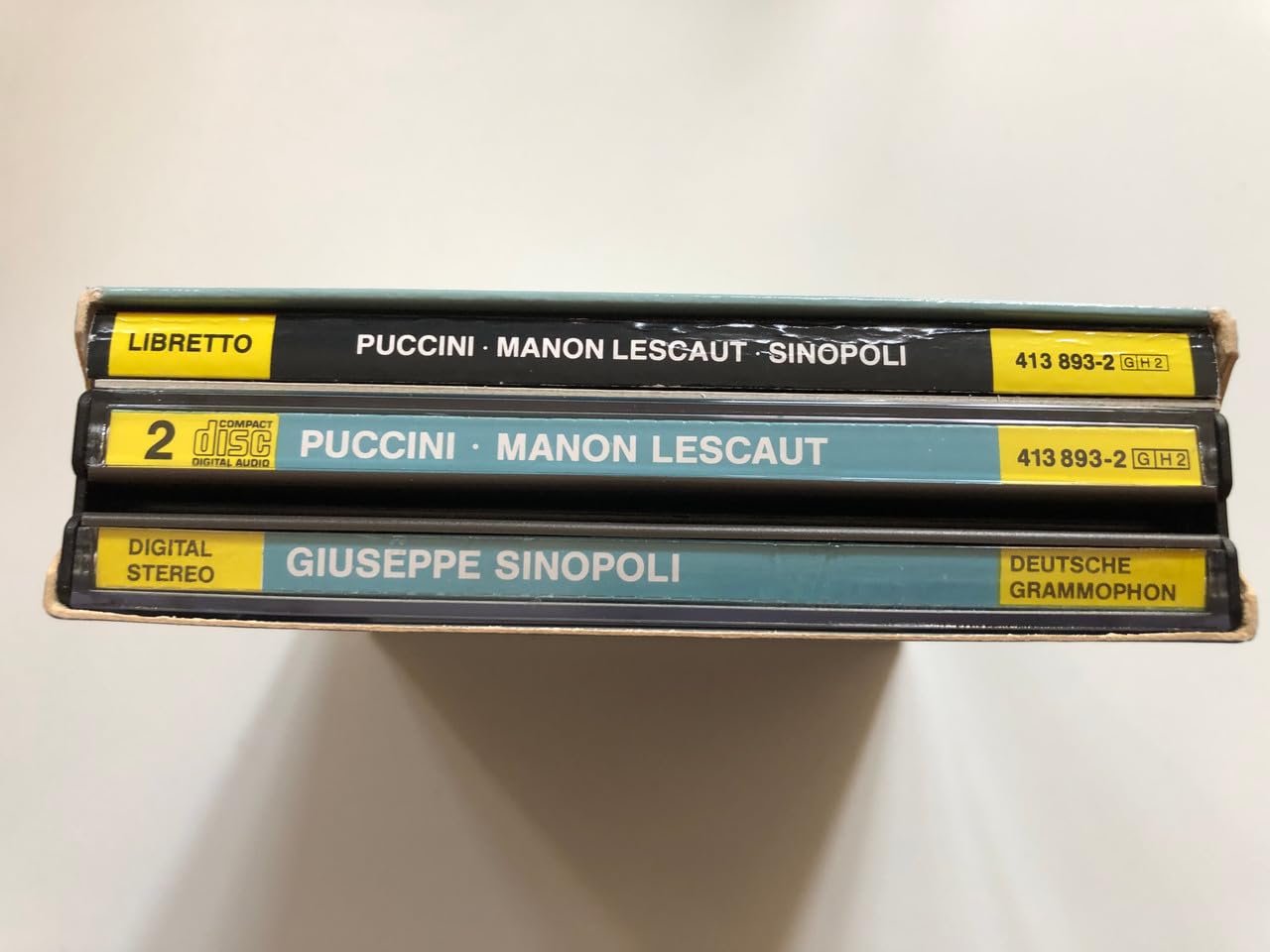 Puccini: Manon Lescaut used book depot
