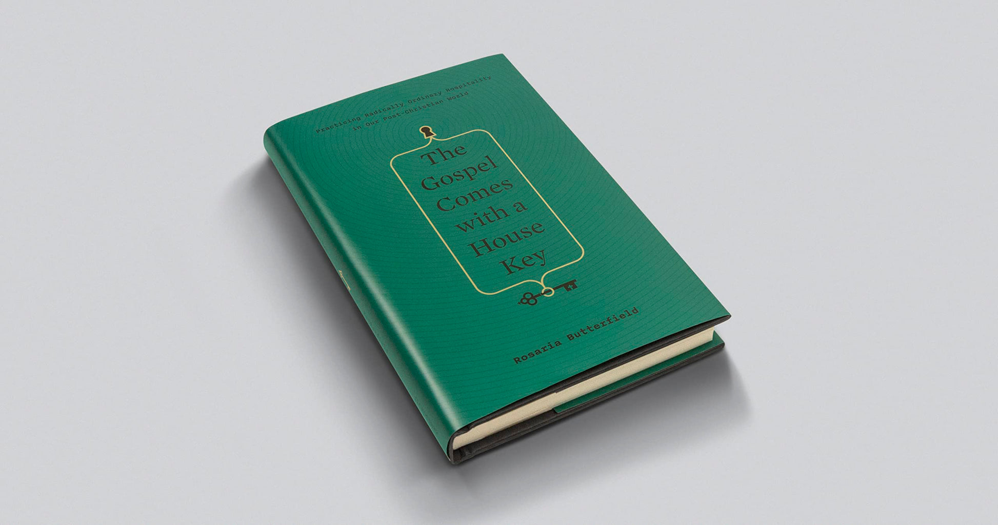 The Gospel Comes with a House Key: Practicing Radically Ordinary Hospitality in Our Post-Christian World used book depot