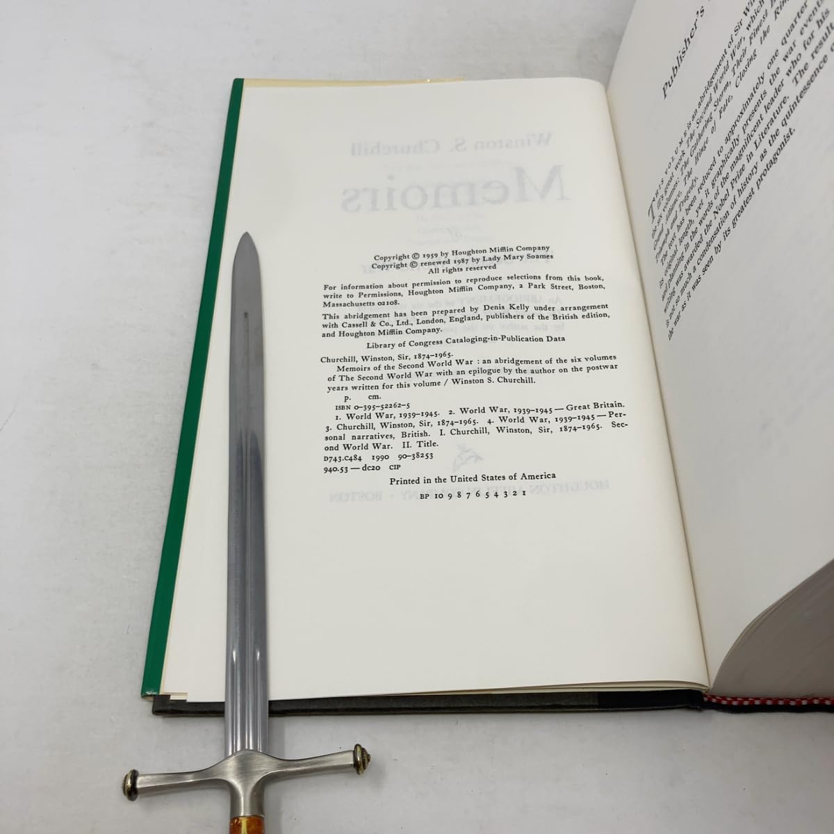 Memoirs of the Second World War: An Abridgement of the Six Volumes of the Second World War With an Epilogue by the Author on the Postwar Years With MAPS and DIAGRAMS used book depot