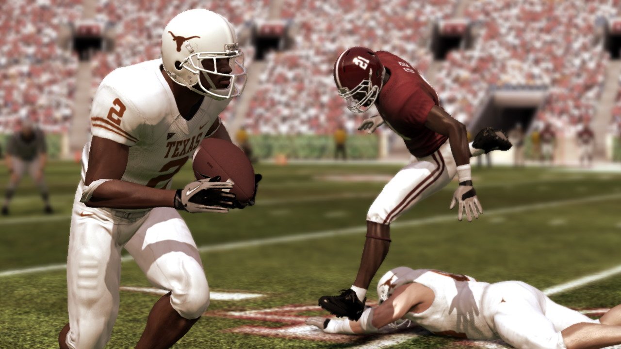 NCAA Football 11 - Xbox 360 used book depot