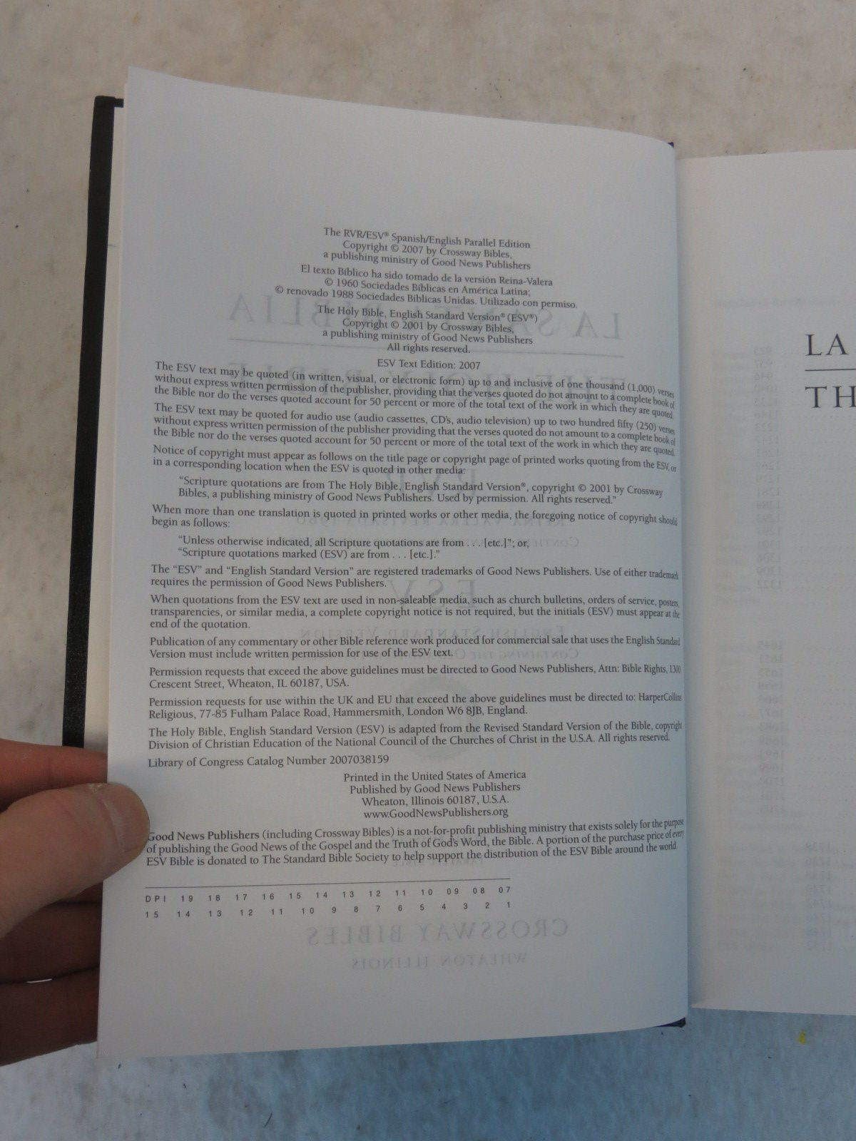 ESV Spanish/English Parallel Bible: , Black (La Santa Biblia RVR / The Holy Bible ESV): Hardcover, Black used book depot