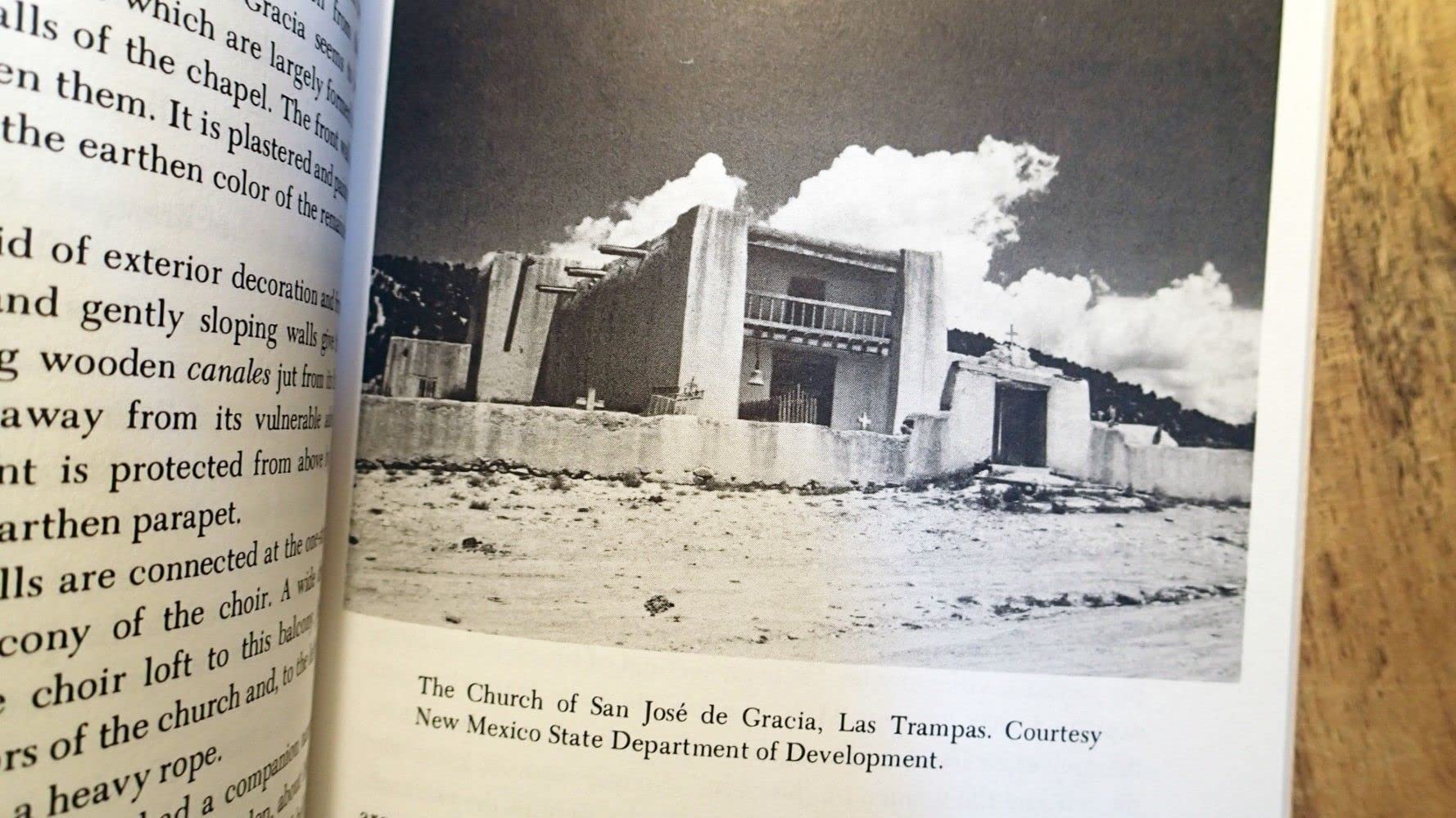 The Great Taos Bank Robbery: And Other Indian Country Affairs used book depot