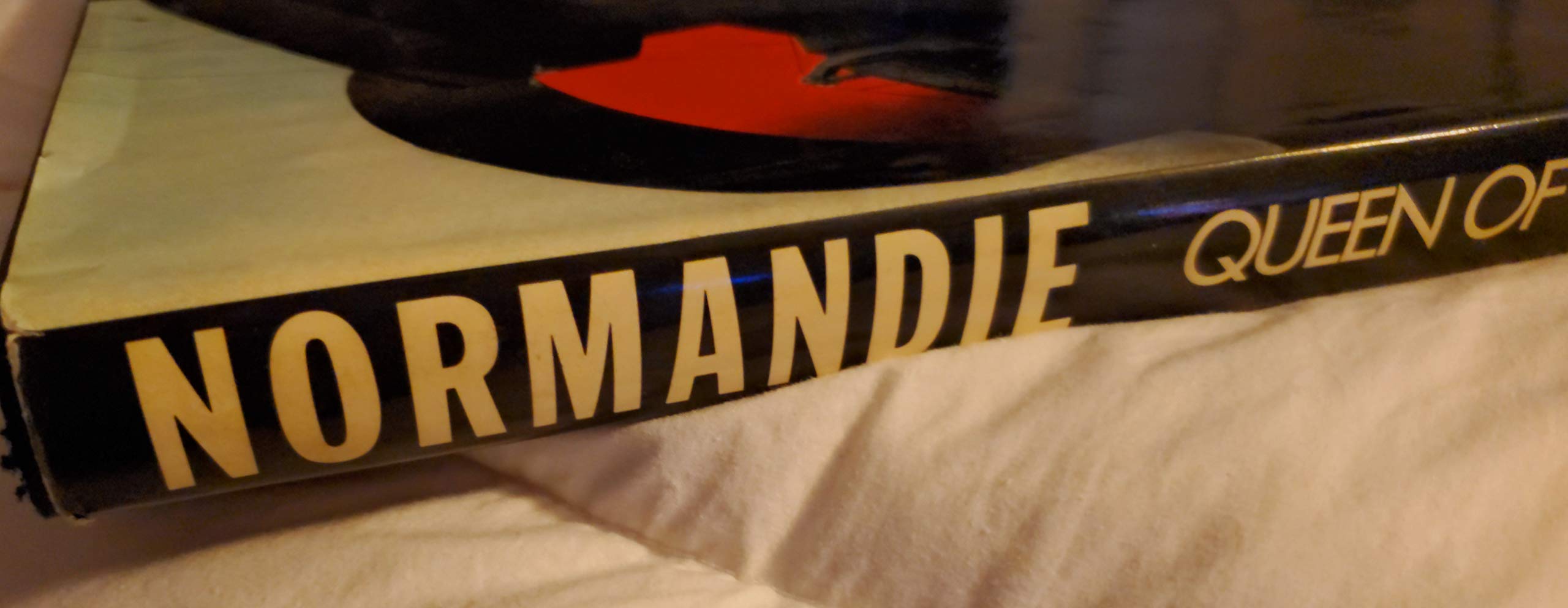 Normandie: Queen of the Seas (English and French Edition) used book depot