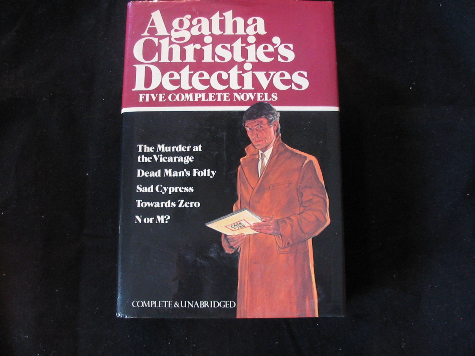 Agatha Christie's Detectives: Five Complete Novels (The Murder at the Vicarage / Dead Man's Folly / Sad Cypress / Towards Zero / N or M?) used book depot