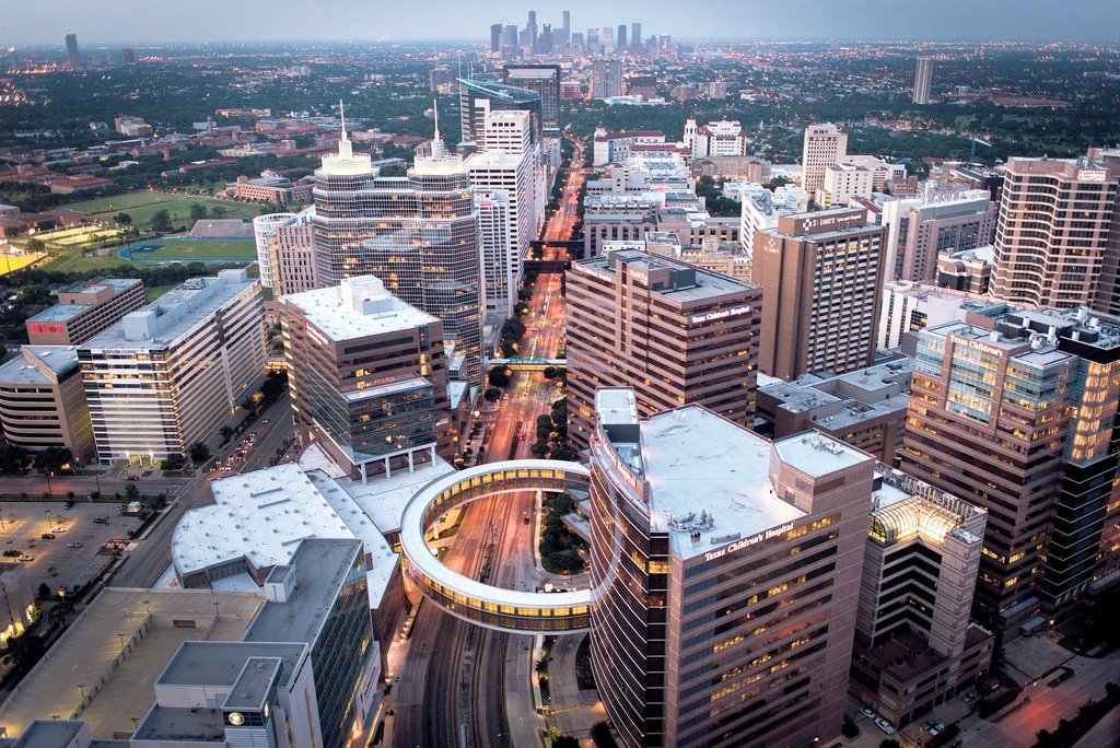 Houston Through the Years: 115 Years of Telling the Story of the Bayou City used book depot