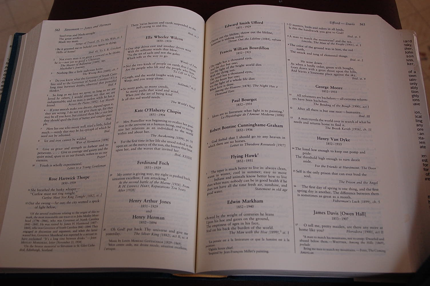 Bartlett's Familiar Quotations : A Collection of Passages, Phrases, and Proverbs Traced to Their Sources in Ancient and Modern Literature used book depot