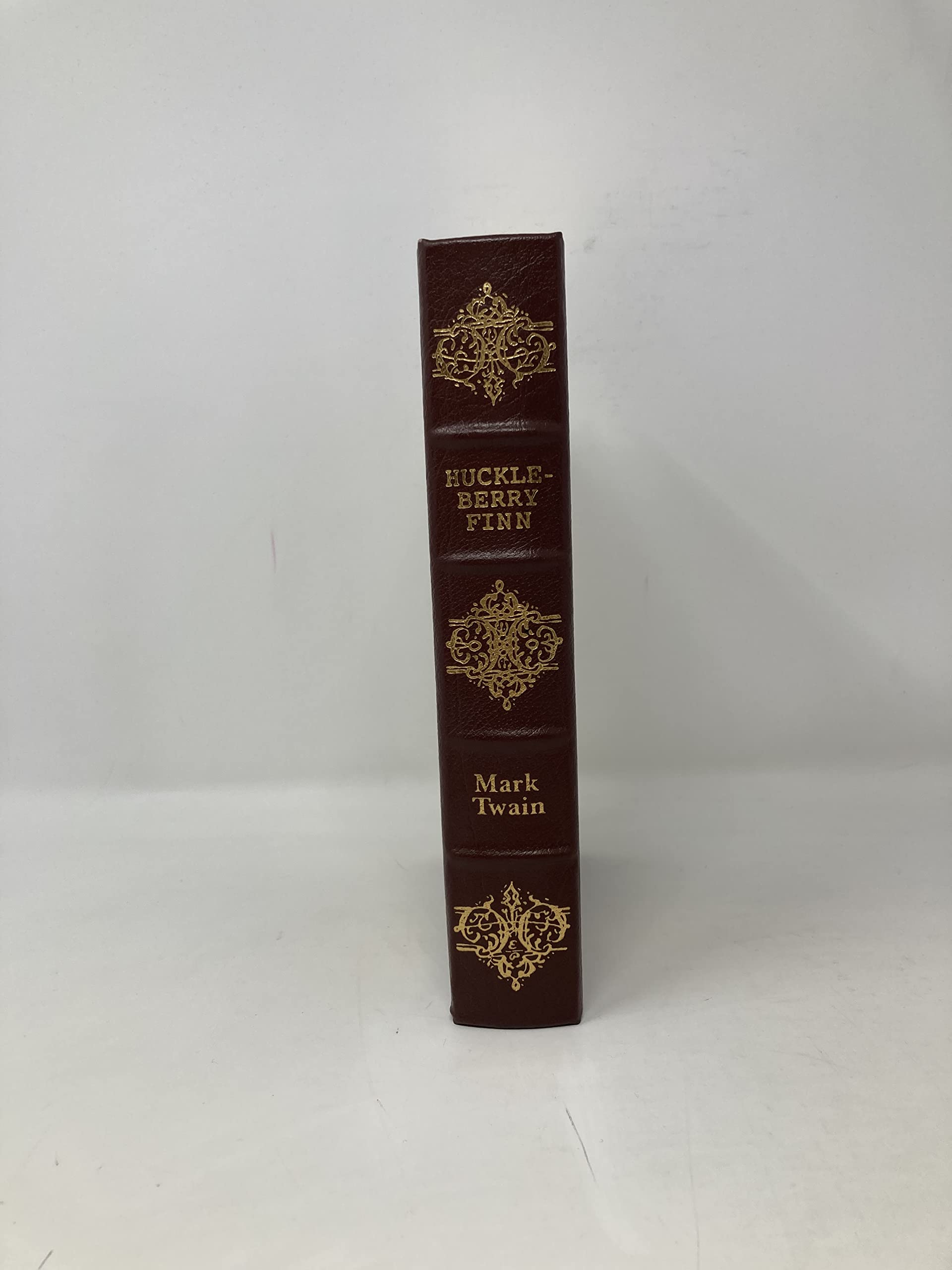 The Adventures of Huckleberry Finn: Tom Sawyer's Companion (2008 Brown Leatherbound Hardcover Easton Press Deluxe Limited Collector's Edition Printing, 0677068573) used book depot