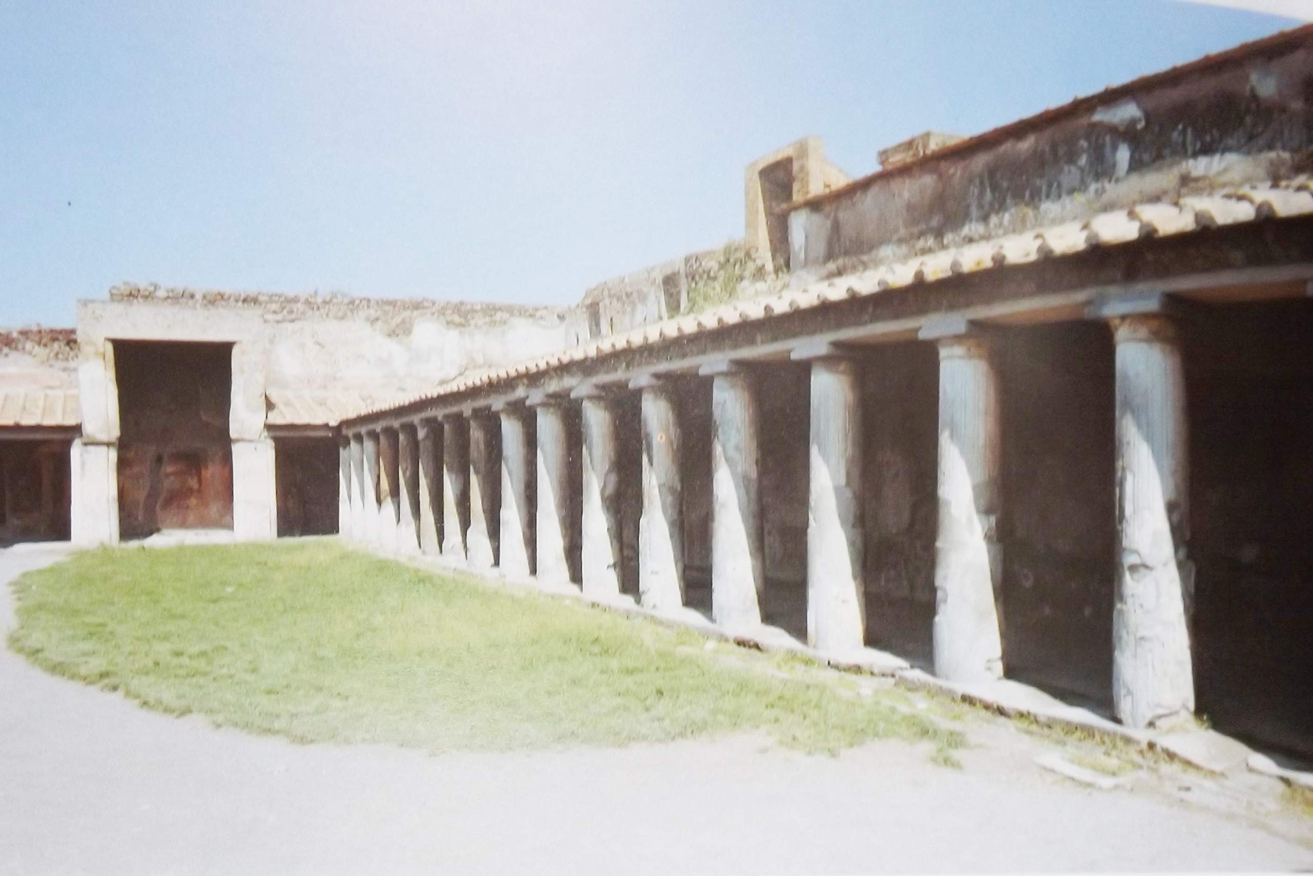 Pompeii: Nowadays and 2000 Years Ago