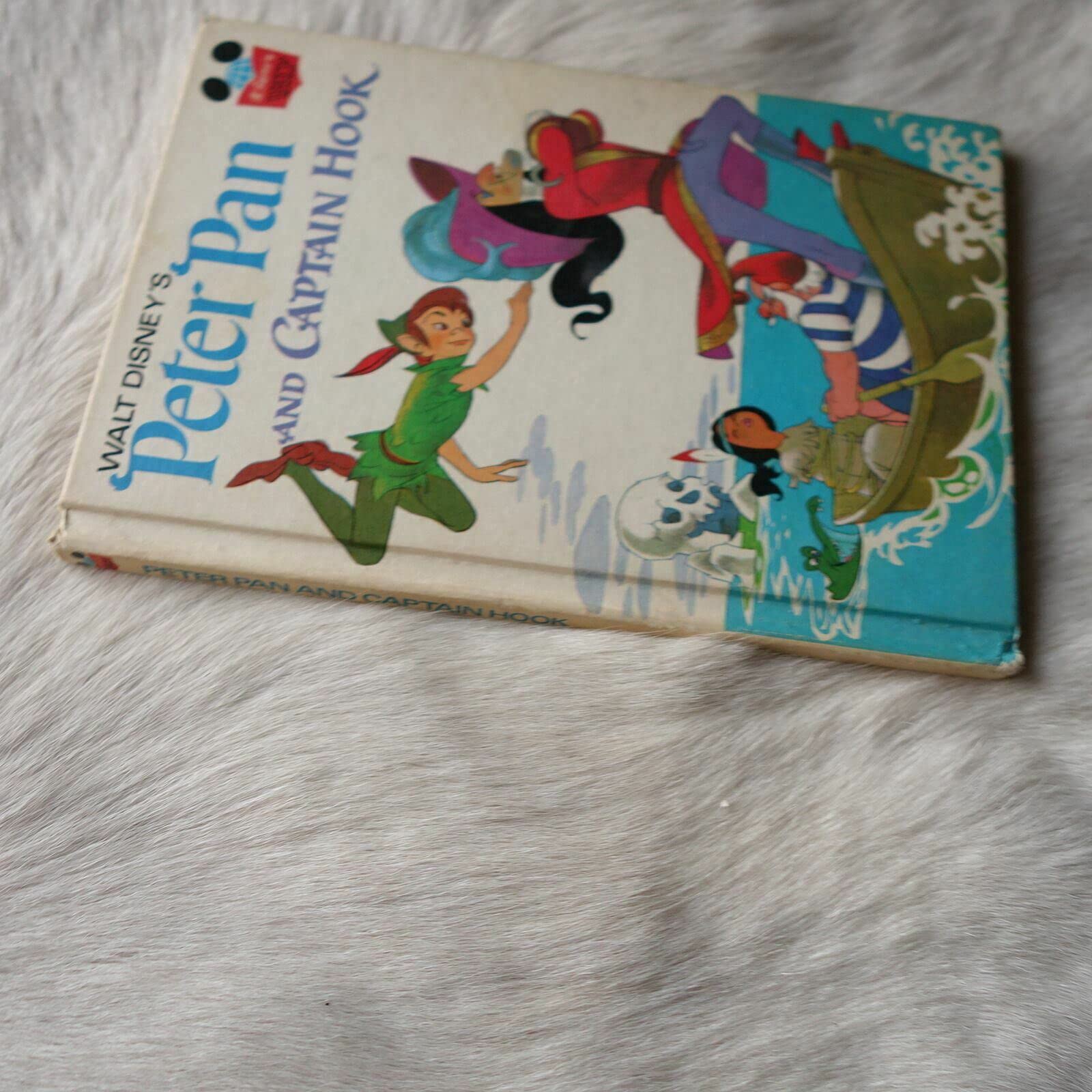 Peter Pan and Captain Hook (Disney's Wonderful World of Reading) used book depot