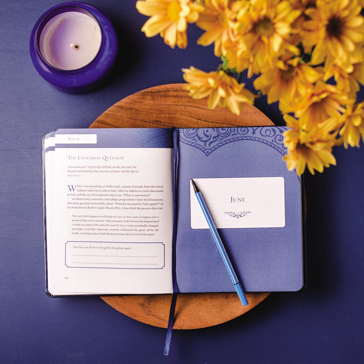 Peace for Each Day, Large Text Leathersoft: 365 Daily Devotions used book depot