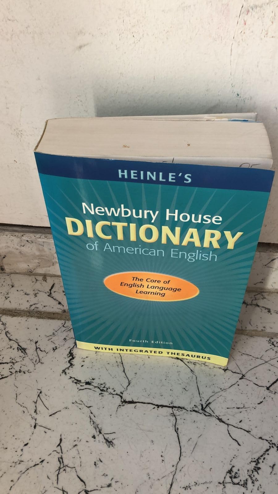 Heinle's Newbury House Dictionary of American English with Integrated Thesaurus, 4th Edition (Book & CD) (Newbury House Dictionaries)