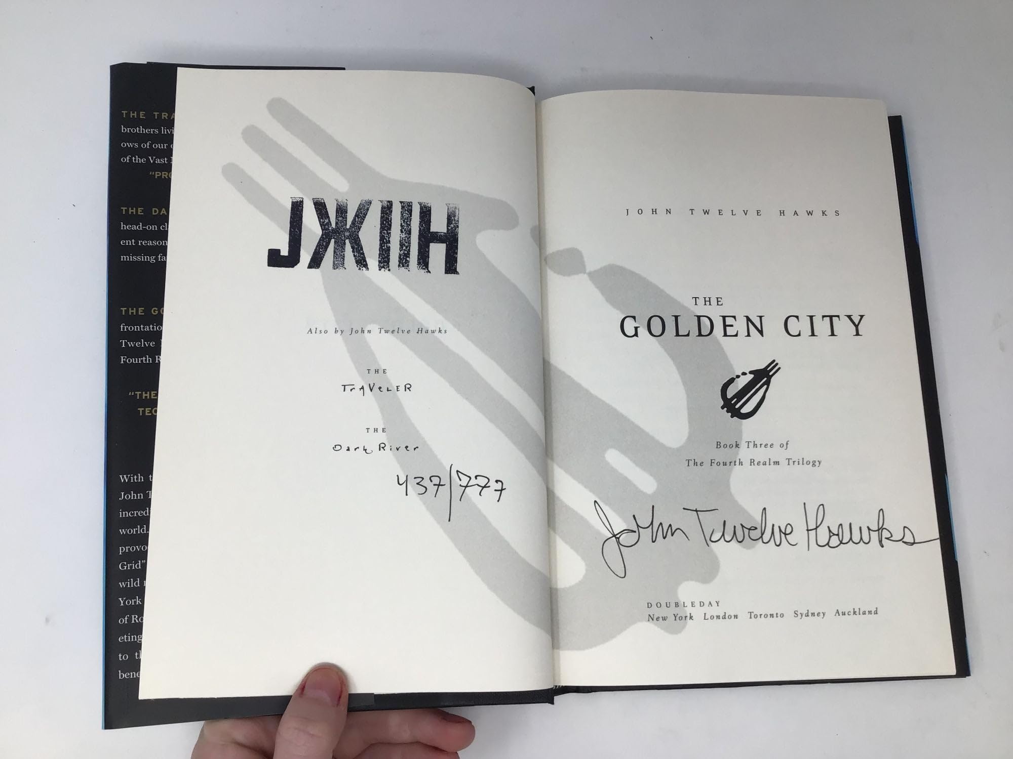 The Traveler (Fourth Realm Trilogy, Book 1)