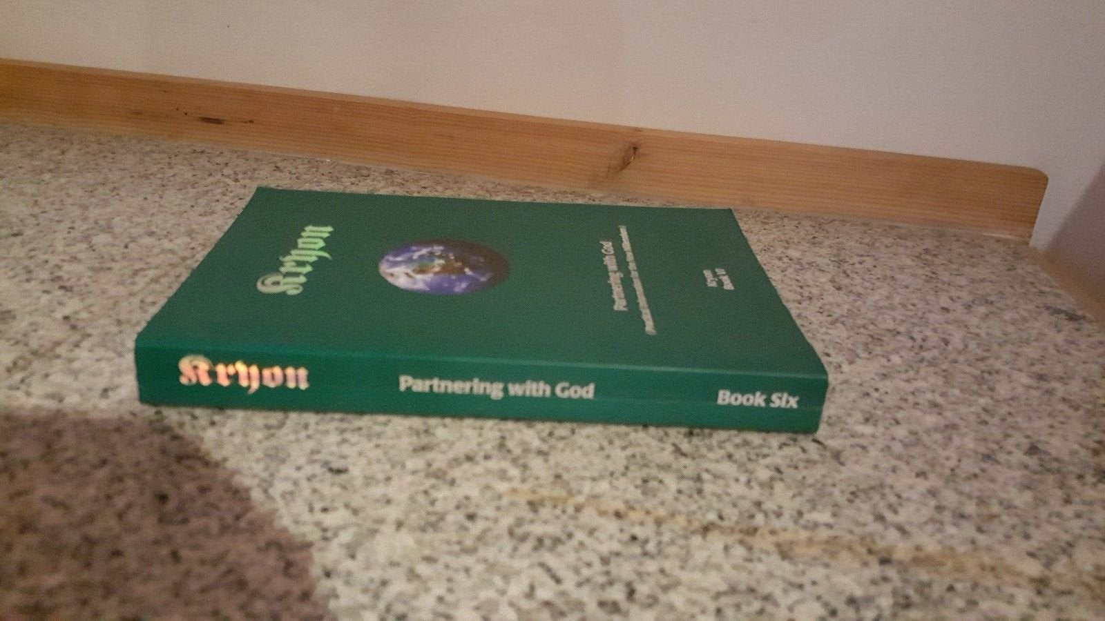 Partnering With God : Practical Information for the New Millennium (Kryon Book Six) used book depot