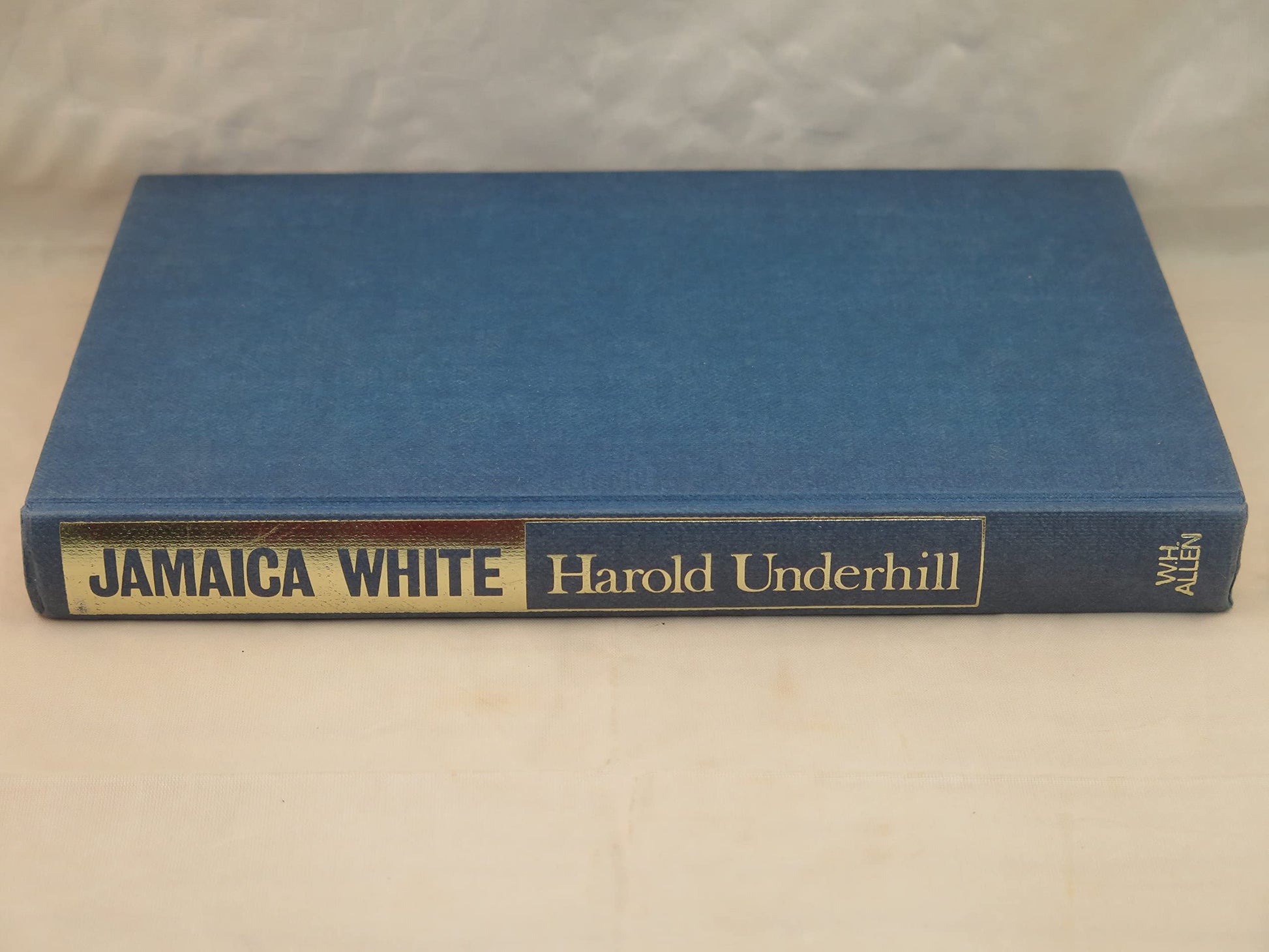 Jamaica White: The Story of the Witch of Rose Hall used book depot