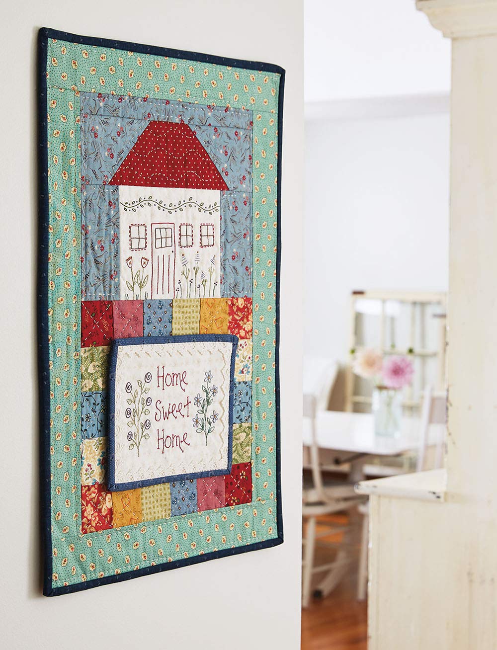 Changing Seasons: 17 Embroideries to Mix and Match used book depot