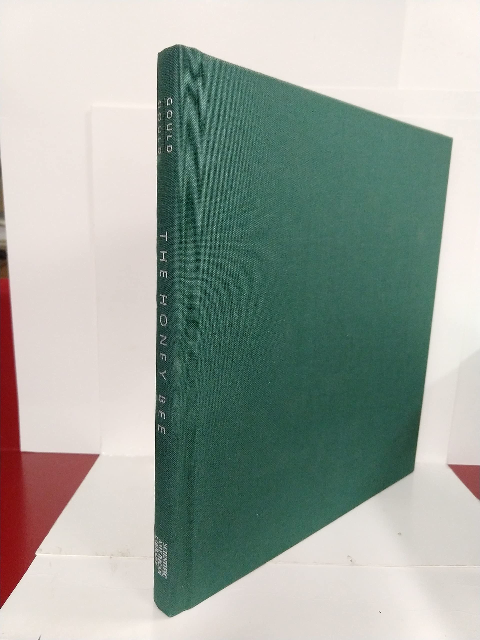 The Honey Bee (Scientific American Library) used book depot