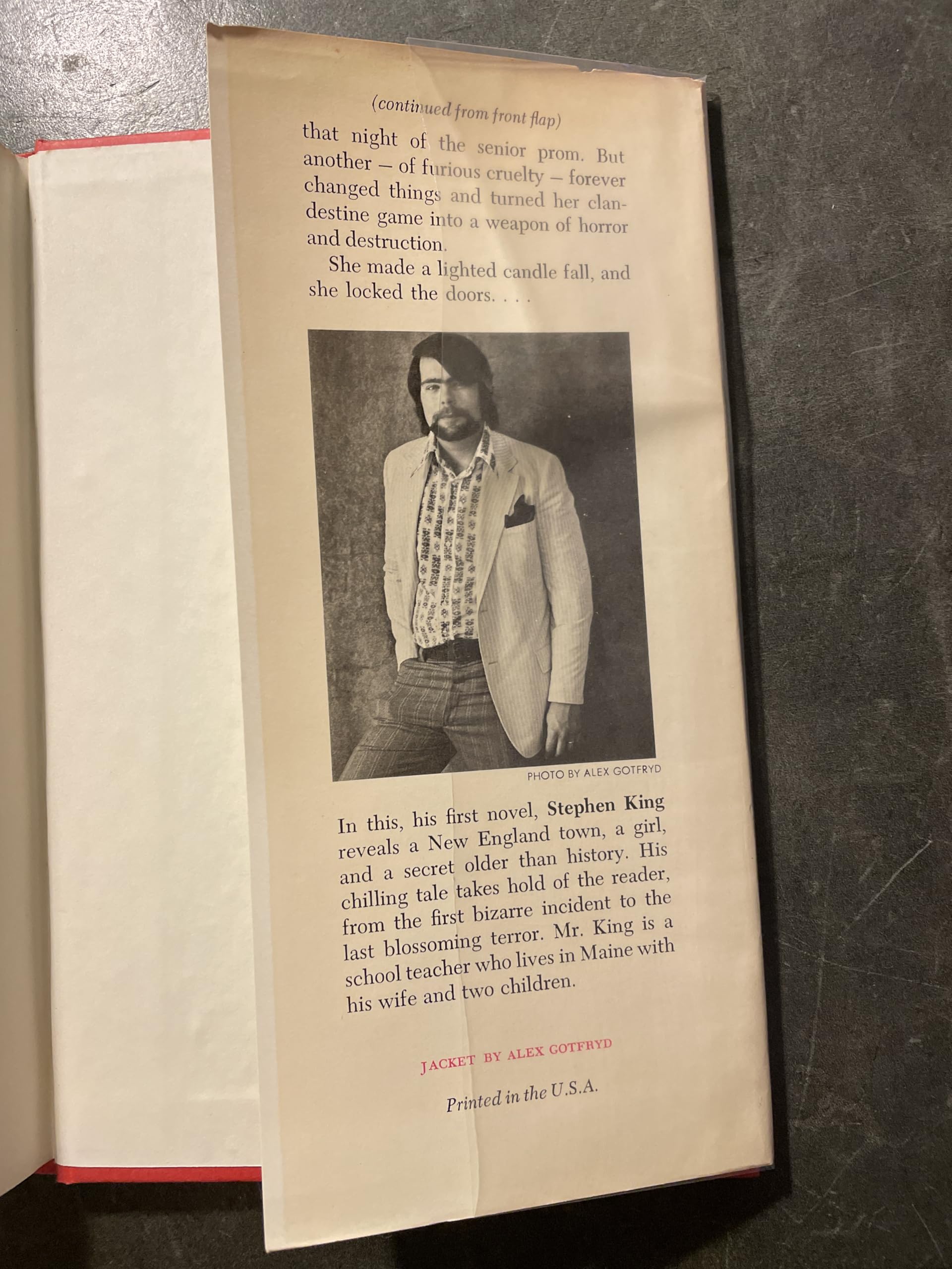 Rare Carrie by Stephen King (1974) Original Hardcover Book Club Edition used book depot
