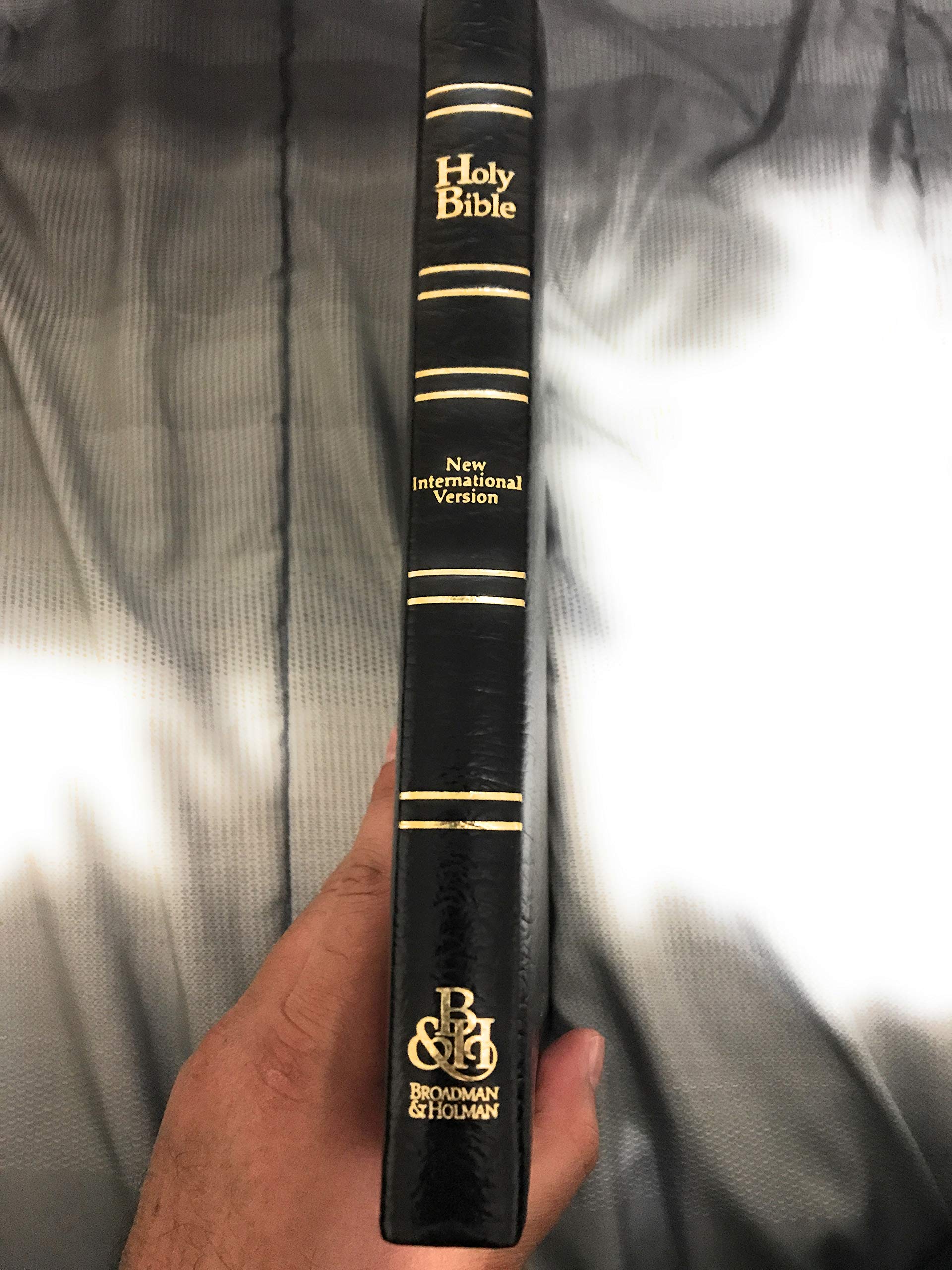 NIV UltraThin Reference Bible (Black Genuine Leather) used book depot