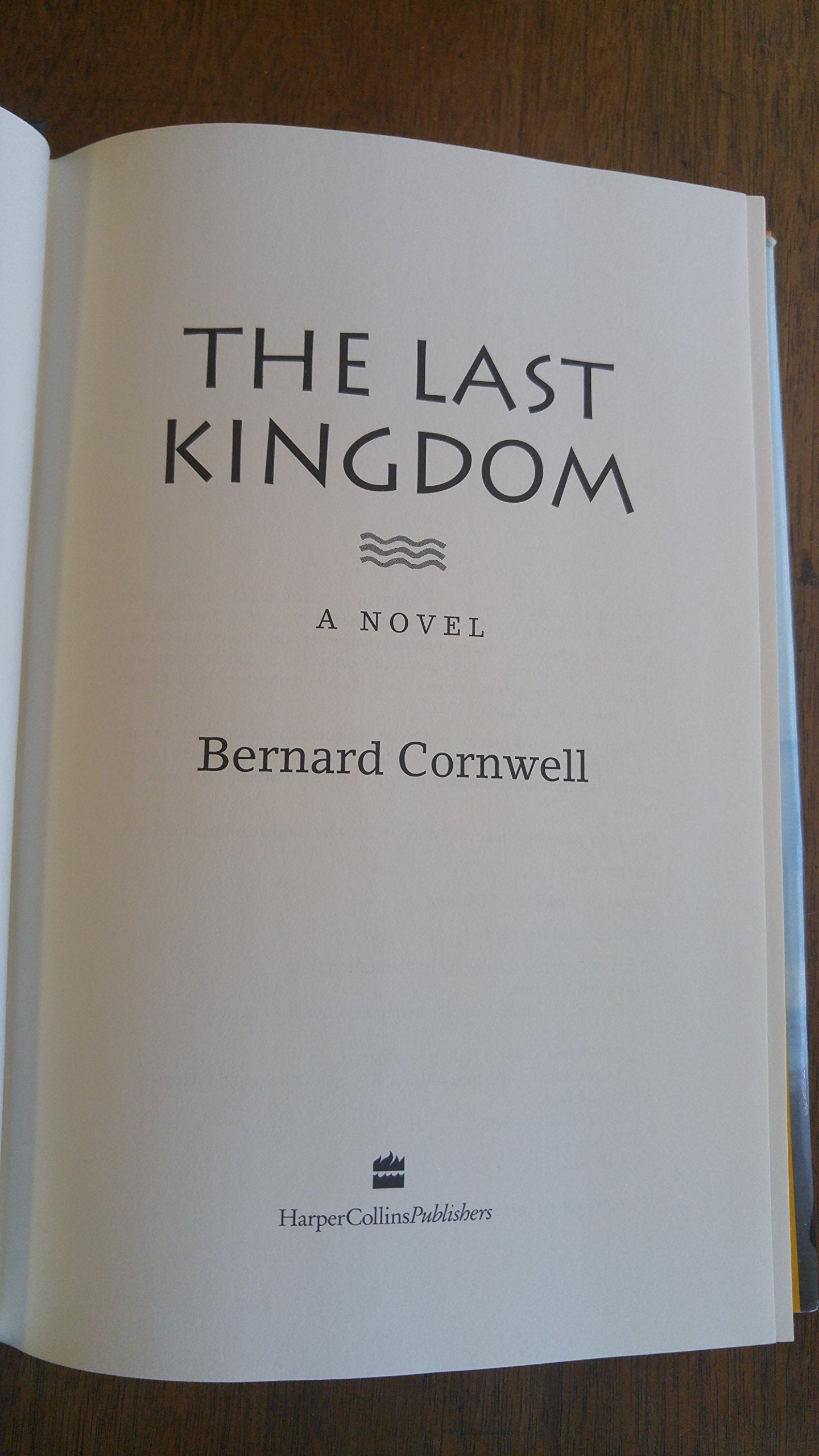 The Last Kingdom (The Saxon Chronicles Series #1) used book depot